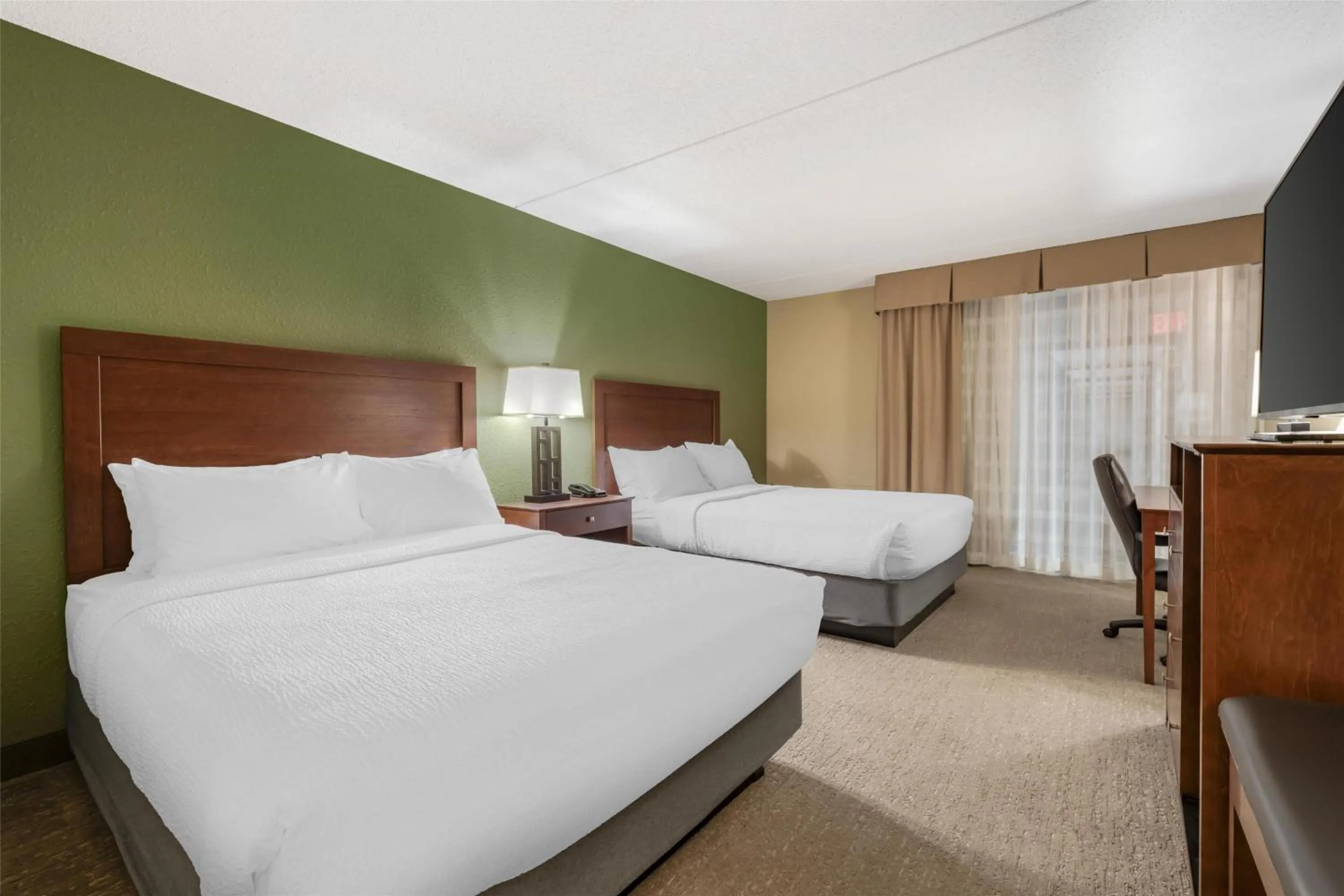 Bedroom, Bed in Best Western Fairmont