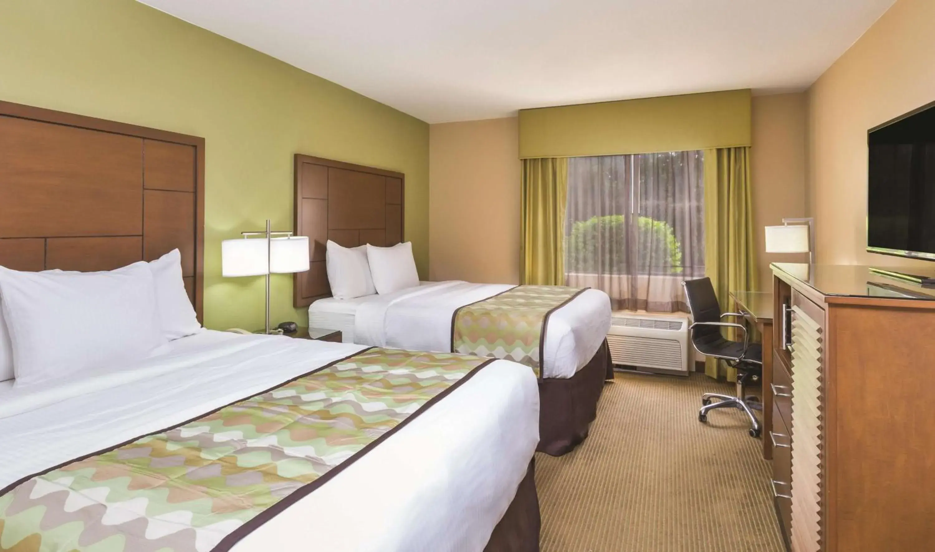 Queen Room with Two Queen Beds and Roll-In Shower - Mobility/Hearing Accessible - Non-Smoking in La Quinta Inn by Wyndham Austin North Queen Room with Two Queen Beds and Roll-In Shower - Mobility/Hearing Accessible - Non-Smoking in La Quinta Inn by Wyndham Austin North