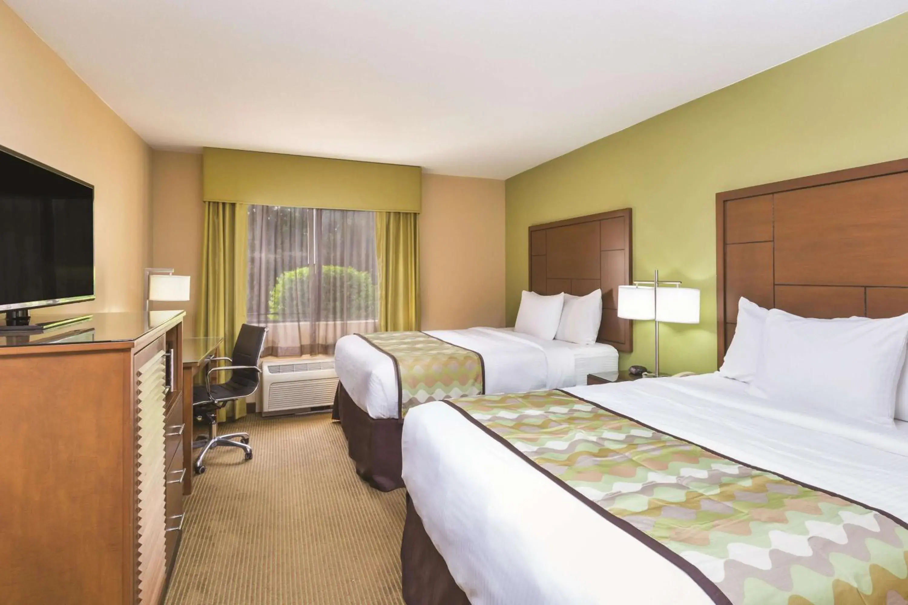Queen Room with Two Queen Beds in La Quinta Inn by Wyndham Austin North Queen Room with Two Queen Beds in La Quinta Inn by Wyndham Austin North