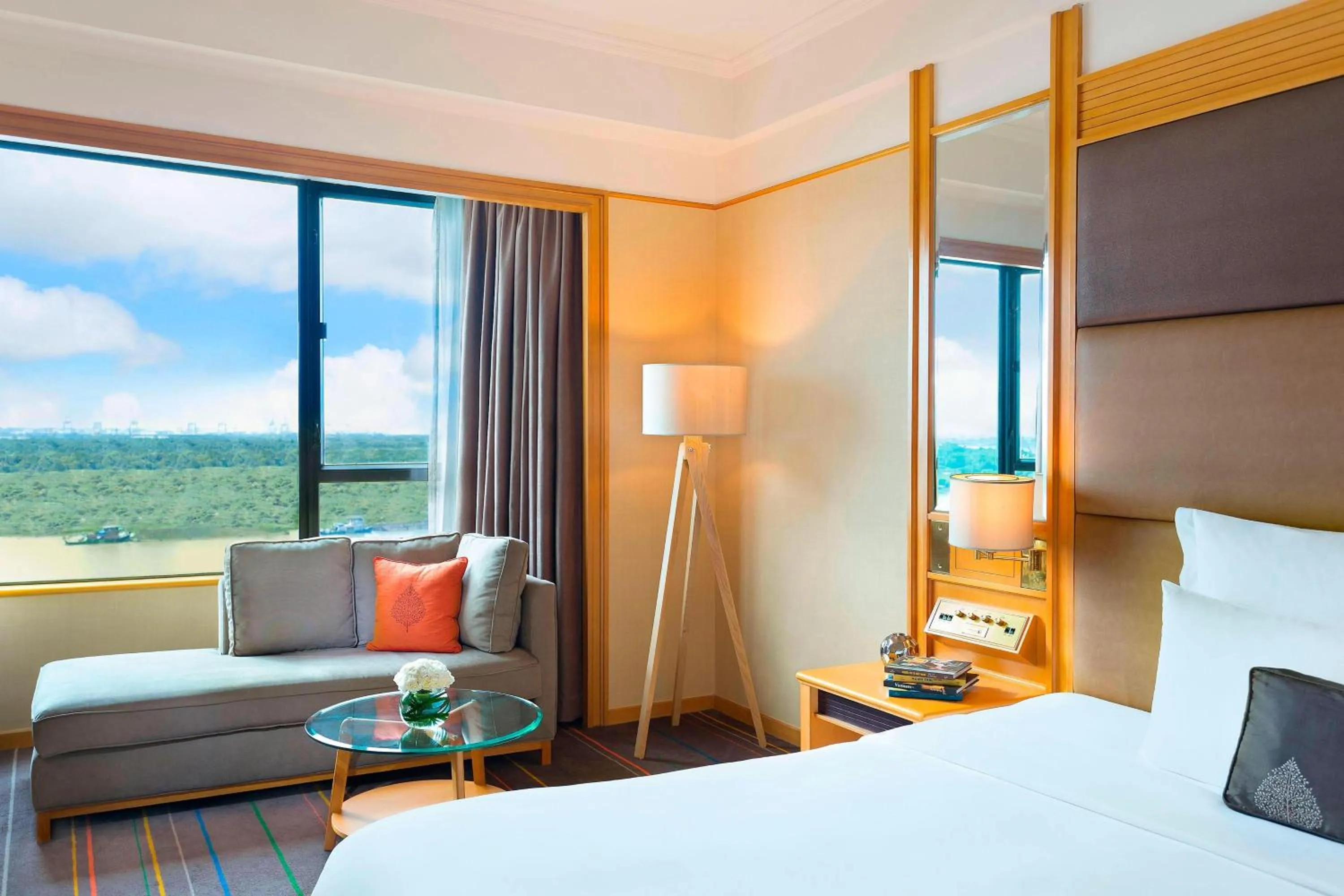 Photo of the whole room, Bed in Renaissance Riverside Hotel Saigon