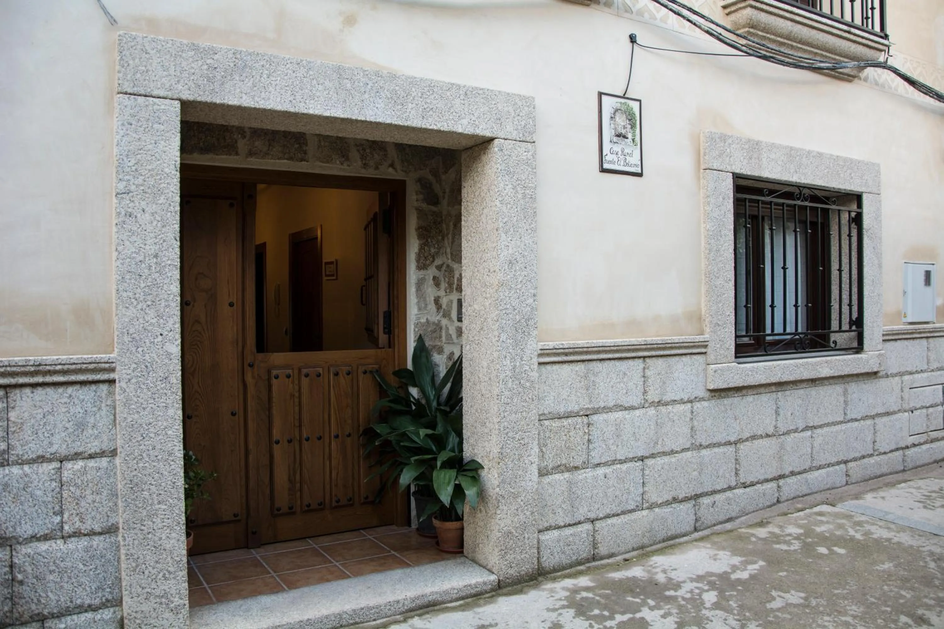 Facade/entrance in Casa Rural Fuente El Boticario