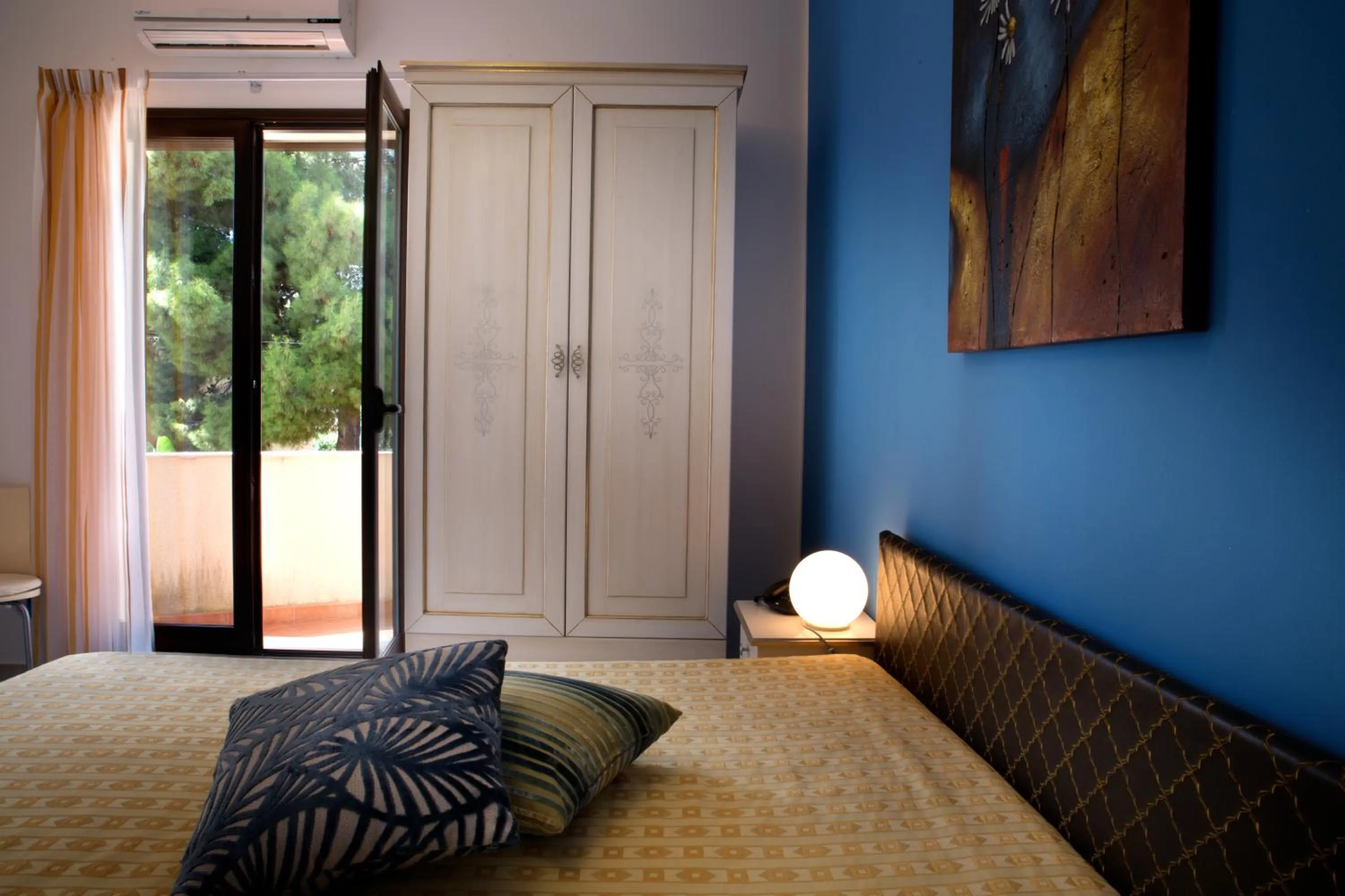 Photo of the whole room, Bed in B&B Il Mandorlo