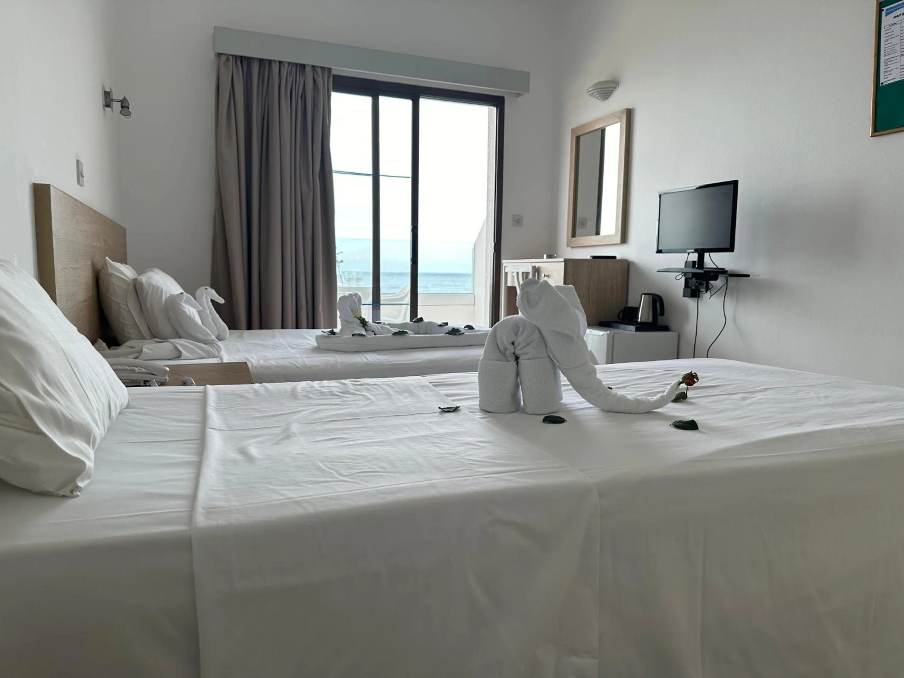 Triple Room with Sea View in Souli Beach Hotel
