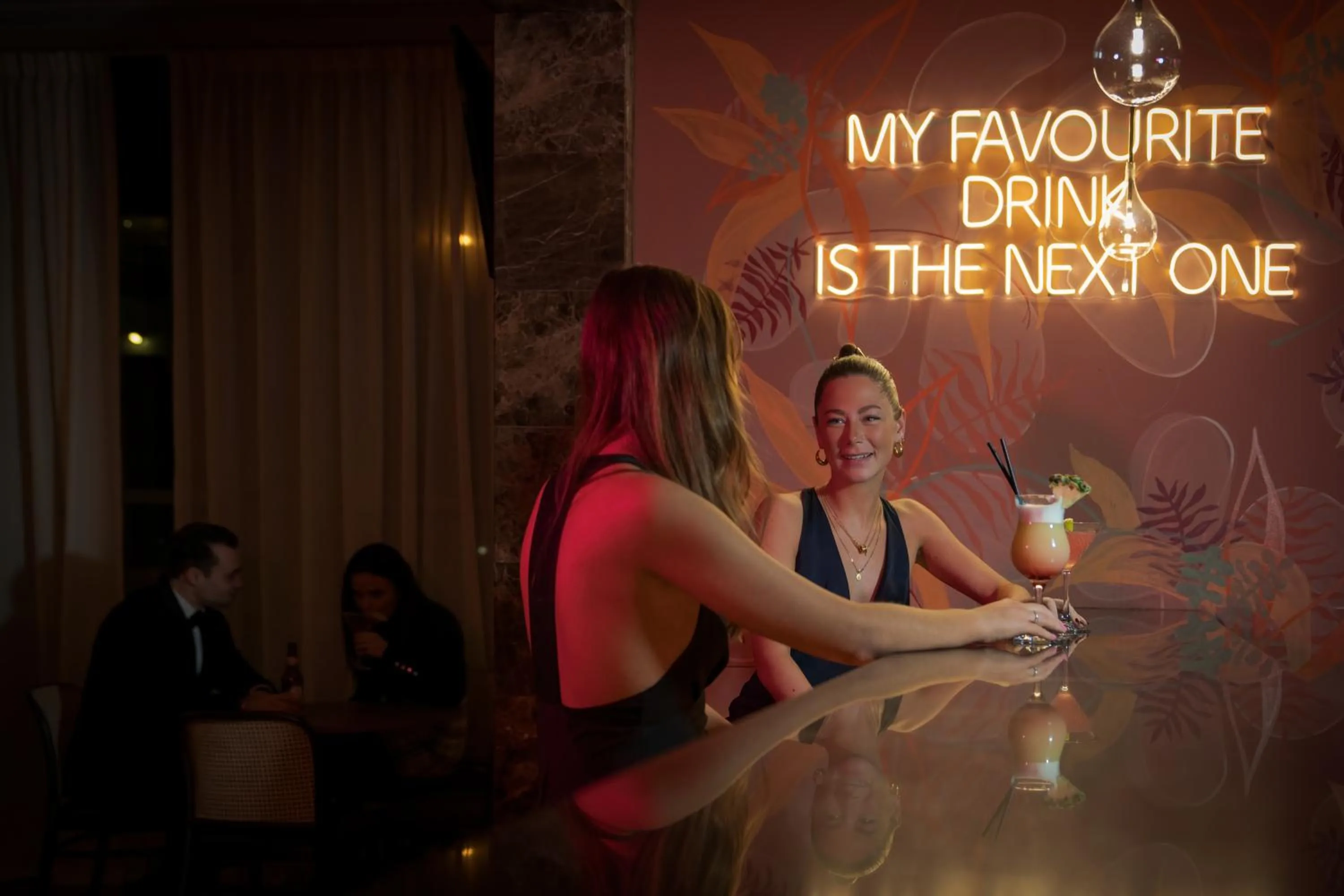 Lounge or bar in Pestana Chelsea Bridge Hotel & SPA