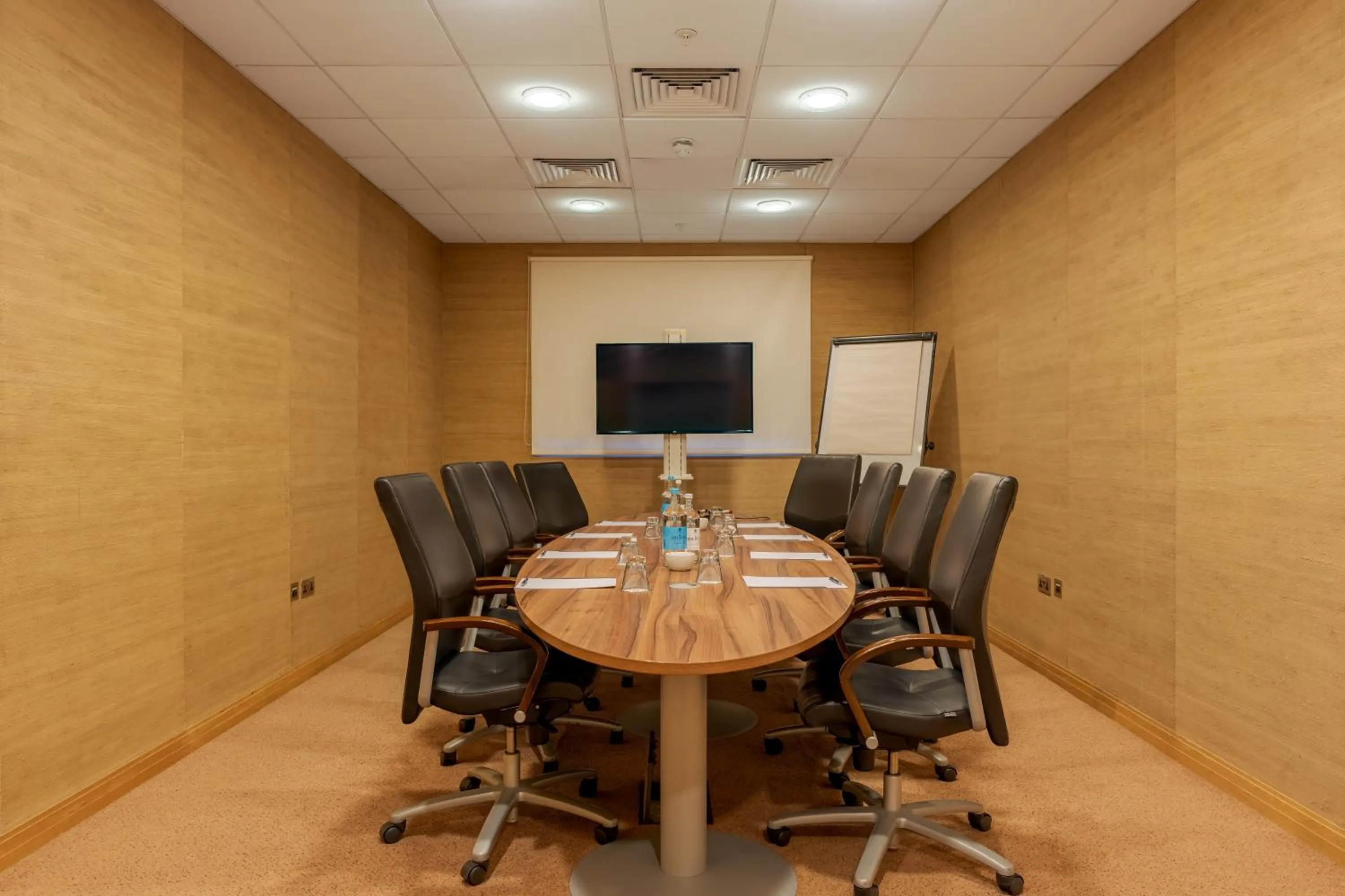 Meeting/conference room in Pestana Chelsea Bridge Hotel & SPA