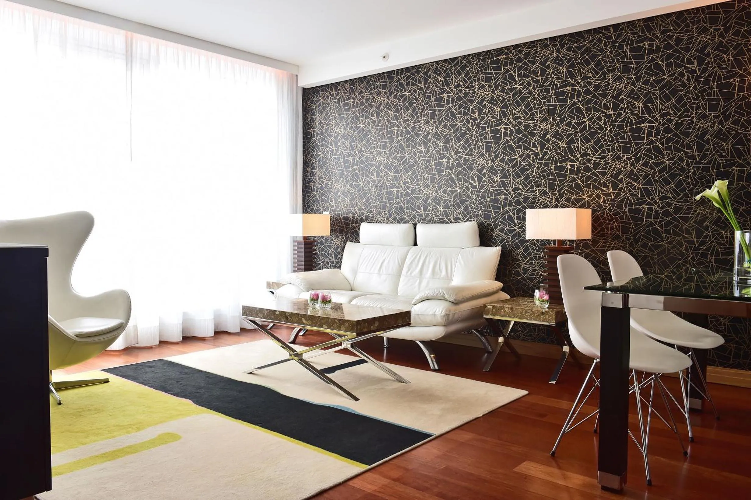 Living room in Pestana Chelsea Bridge Hotel & SPA