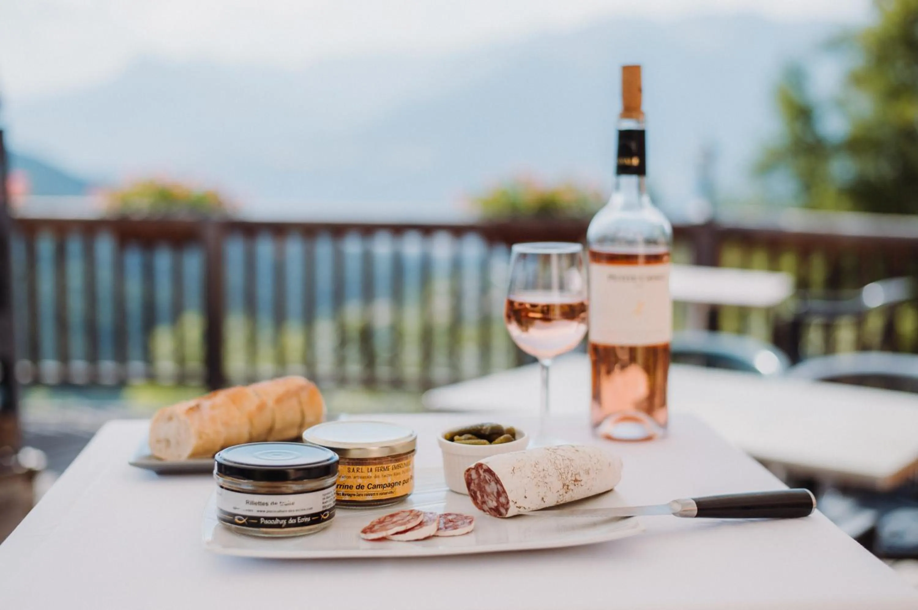 Patio in Résidence Sunêlia Les Logis d'Orres
