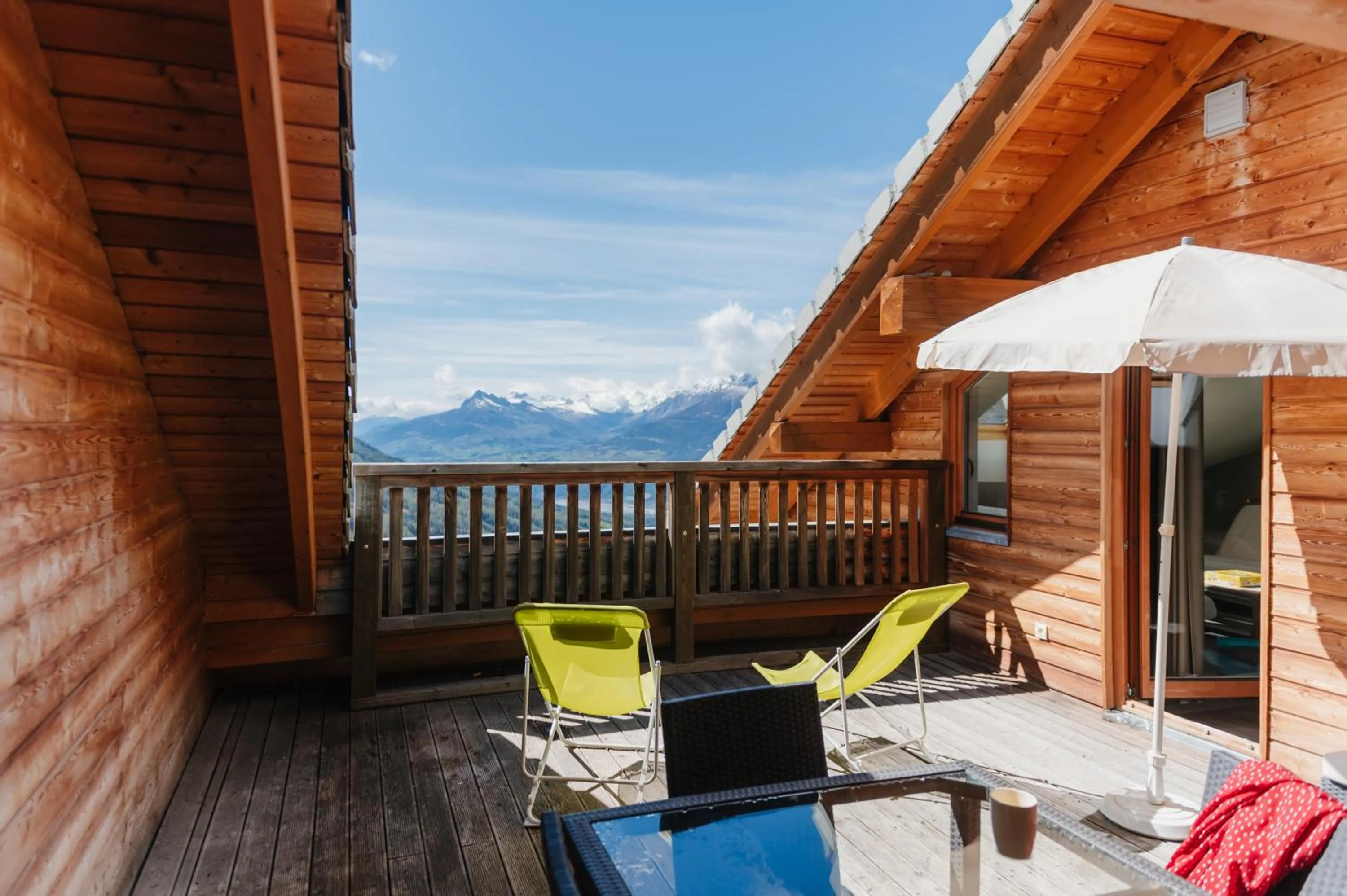Patio in Résidence Sunêlia Les Logis d'Orres