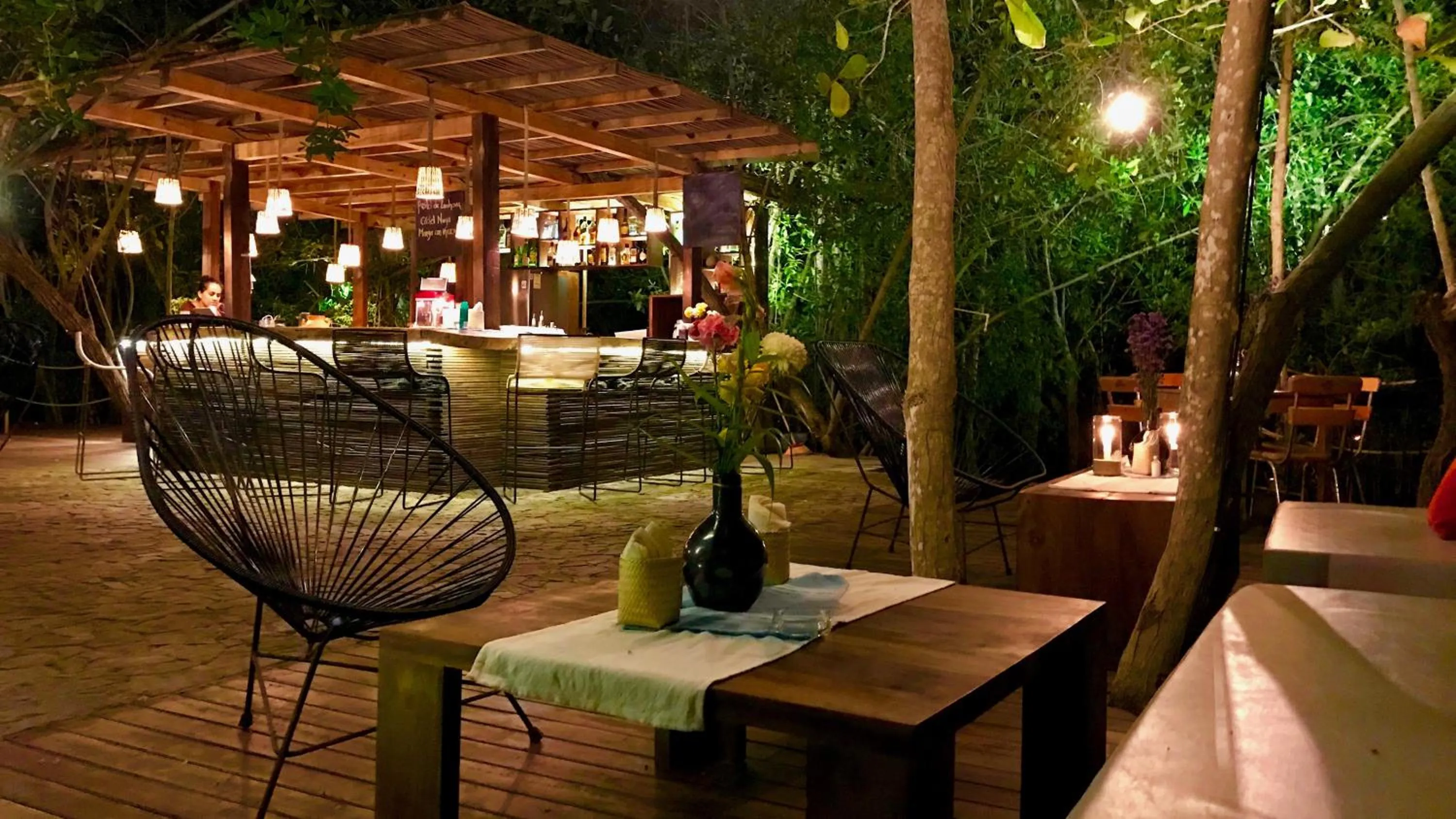 Restaurant/places to eat in Hotel Noga