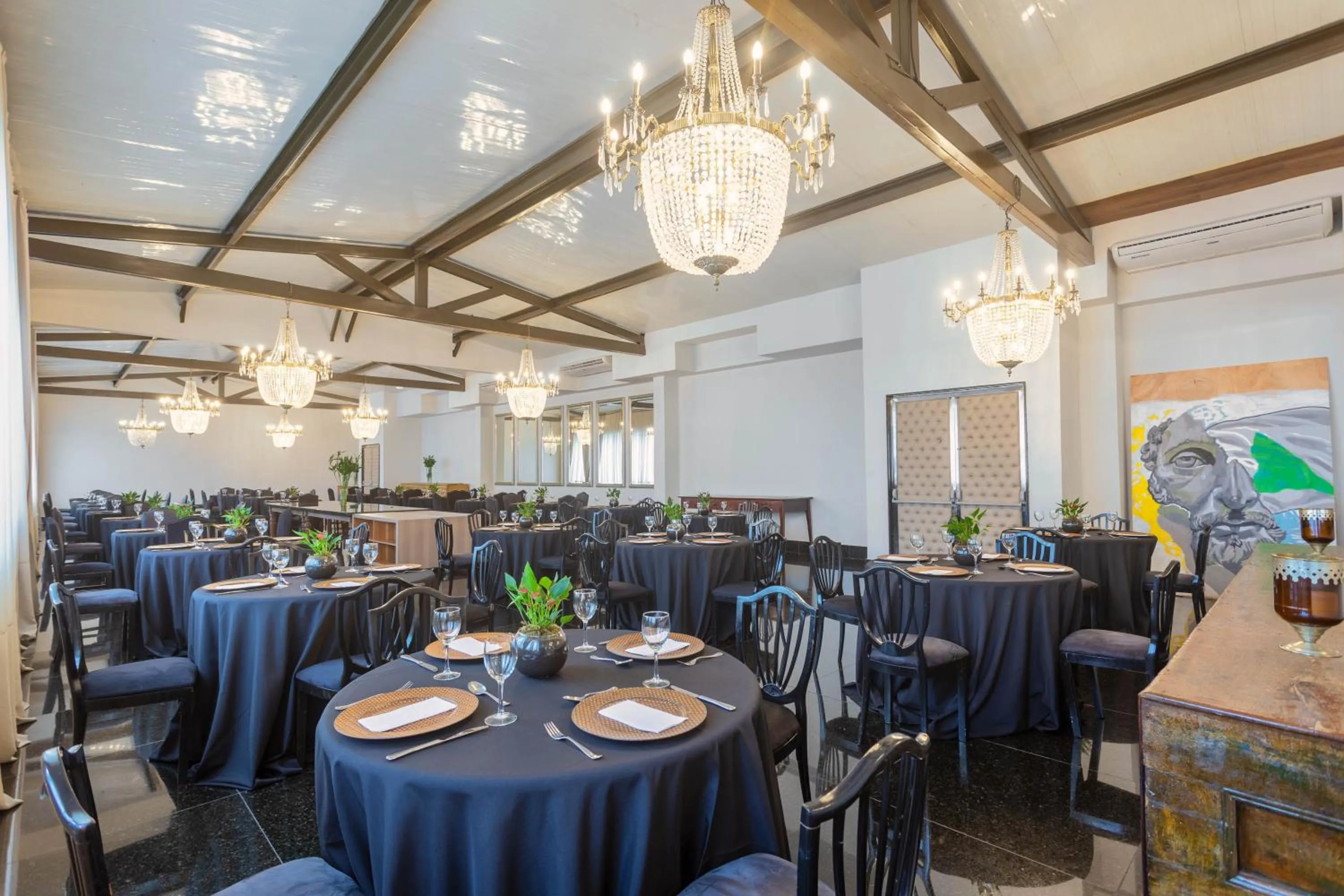 Restaurant/places to eat in Ouro Minas Hotel Belo Horizonte, Dolce by Wyndham