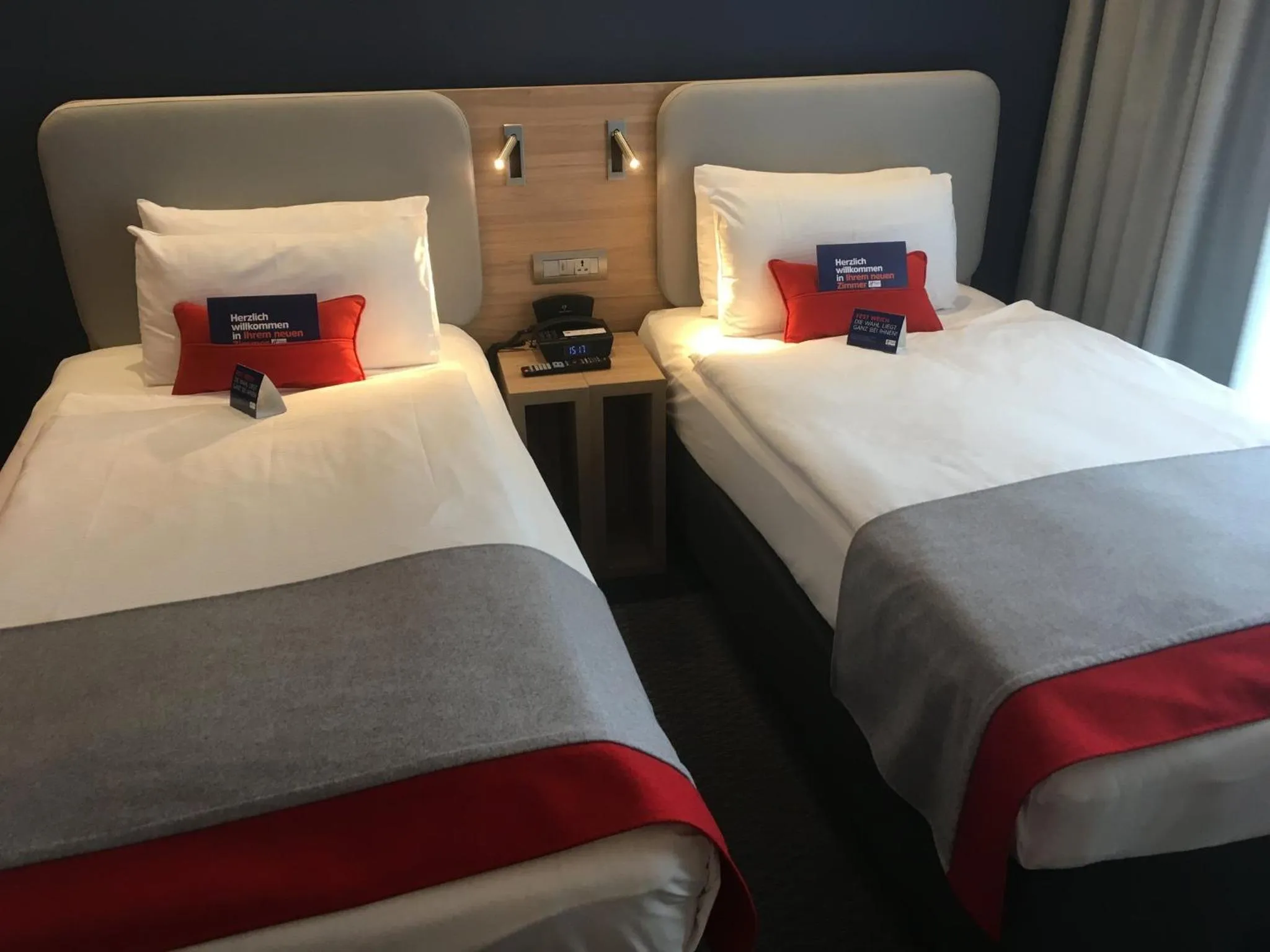 Photo of the whole room, Bed in Holiday Inn Express Zürich Airport by IHG