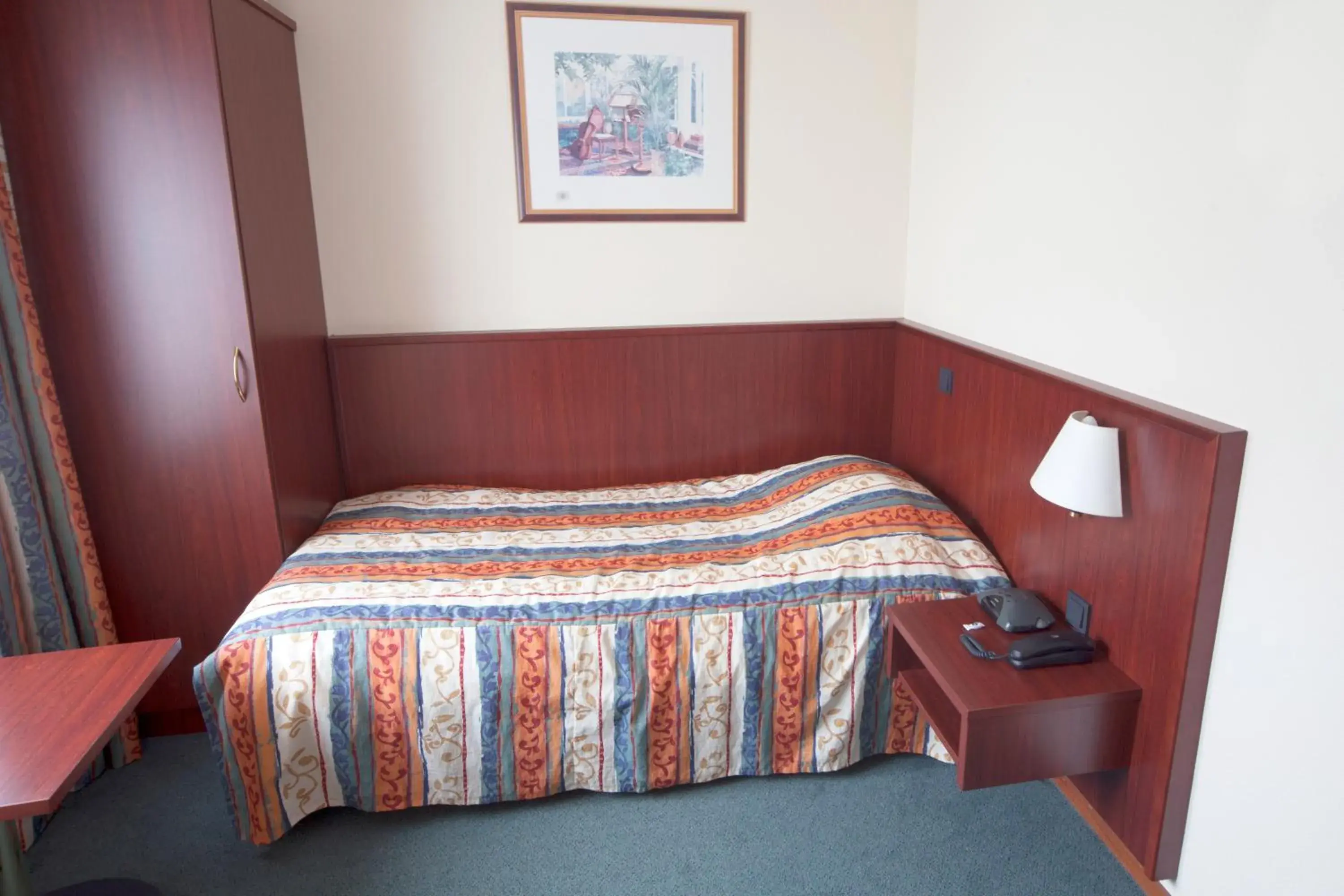 Single Room with Shower in Fletcher Hotel Restaurant Veldenbos Single Room with Shower in Fletcher Hotel Restaurant Veldenbos