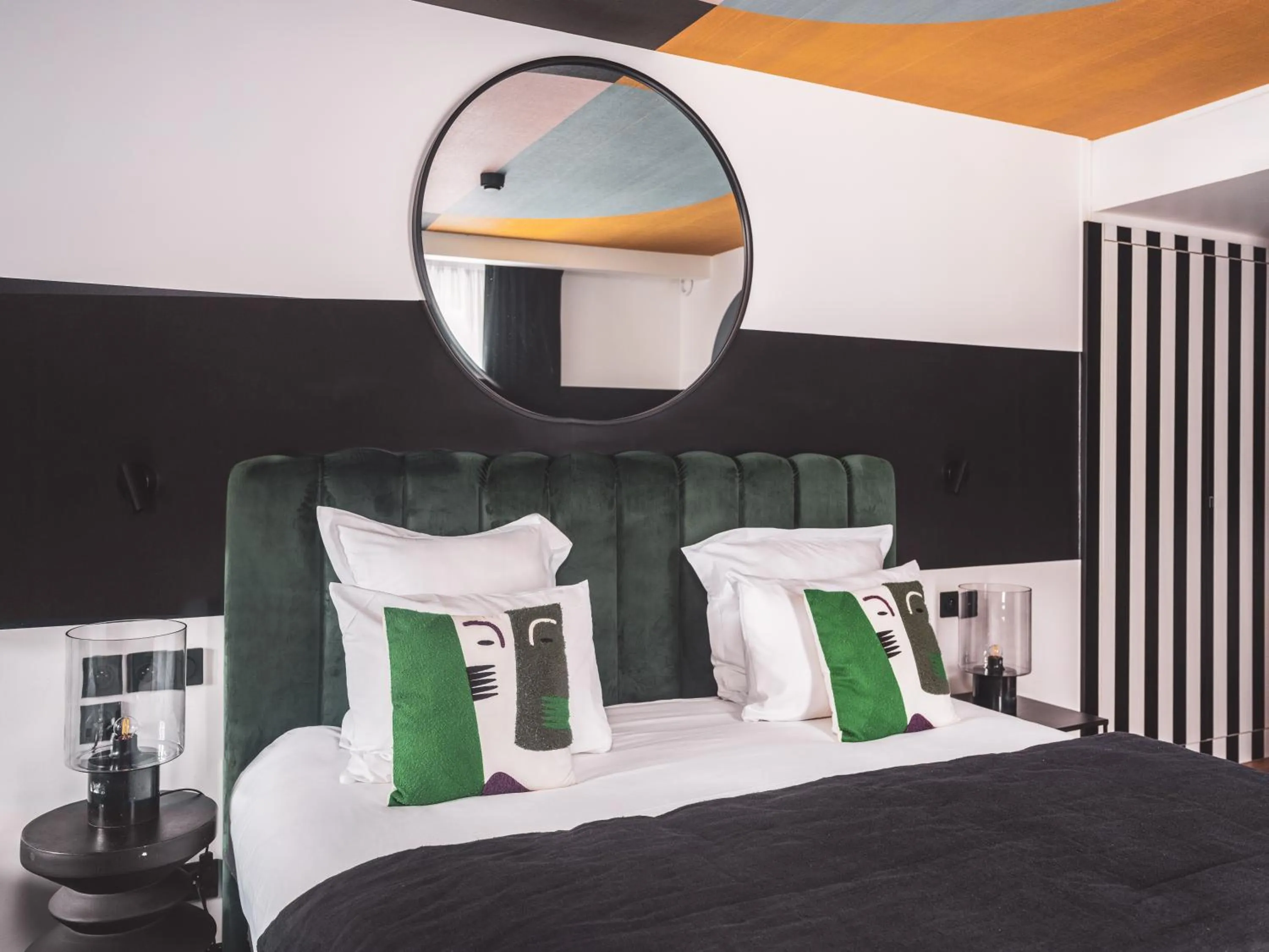 Bedroom, Bed in Maisons du Monde Hôtel & Suites - La Rochelle Vieux Port