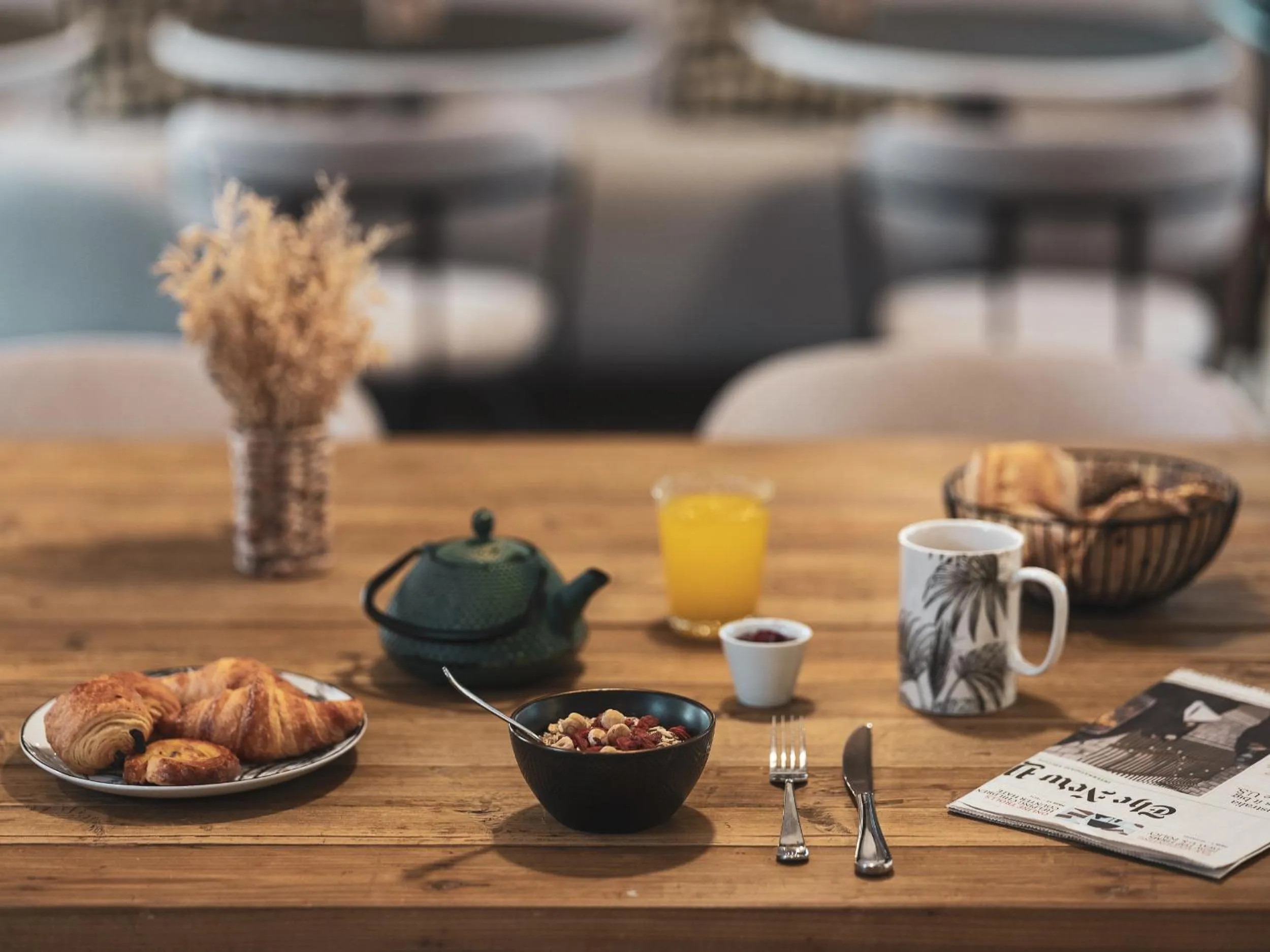 Breakfast in Maisons du Monde Hôtel & Suites - La Rochelle Vieux Port