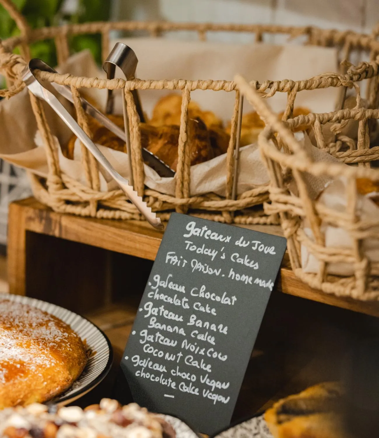 Breakfast in Maisons du Monde Hôtel & Suites - La Rochelle Vieux Port