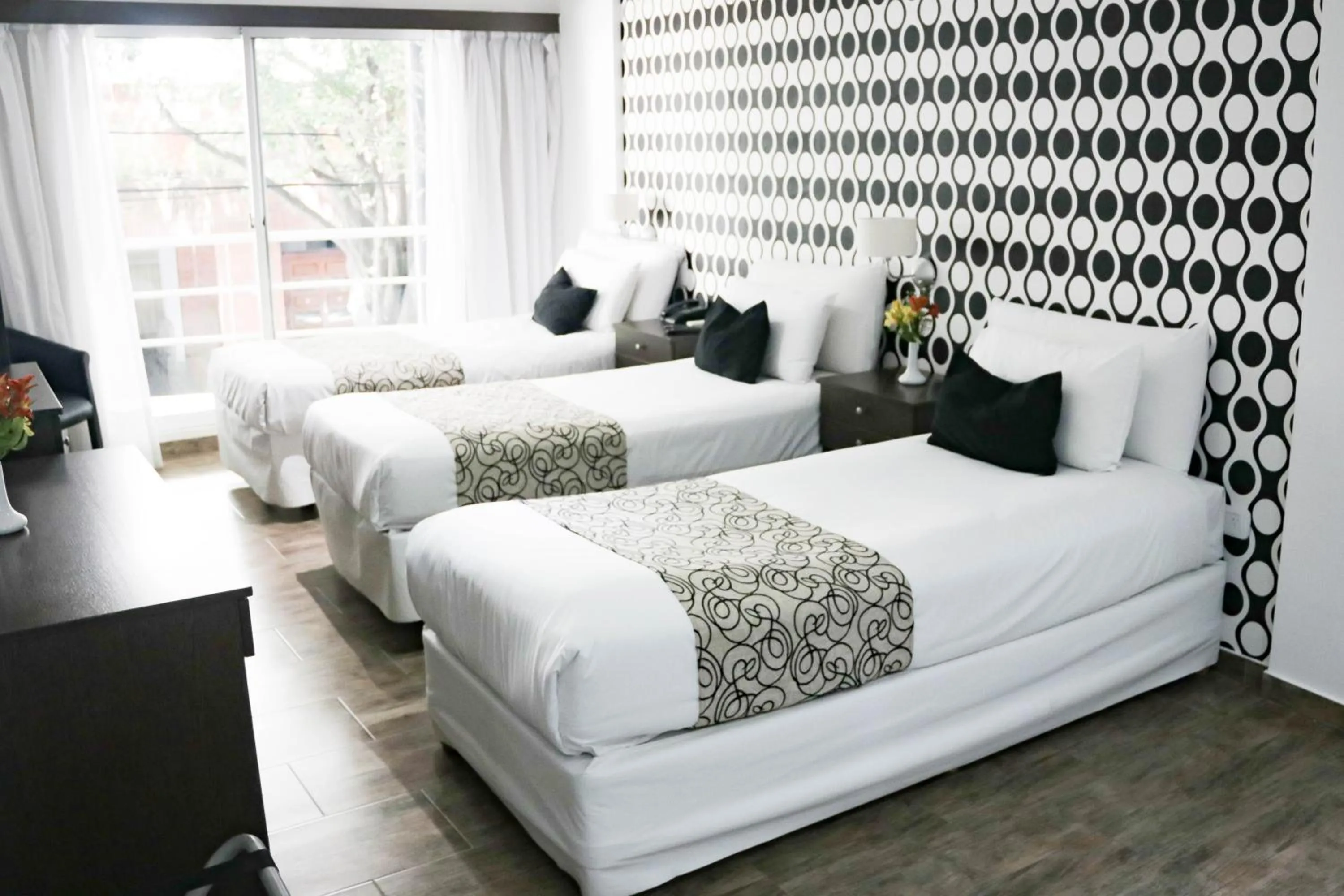 Photo of the whole room, Bed in Ker Belgrano Hotel