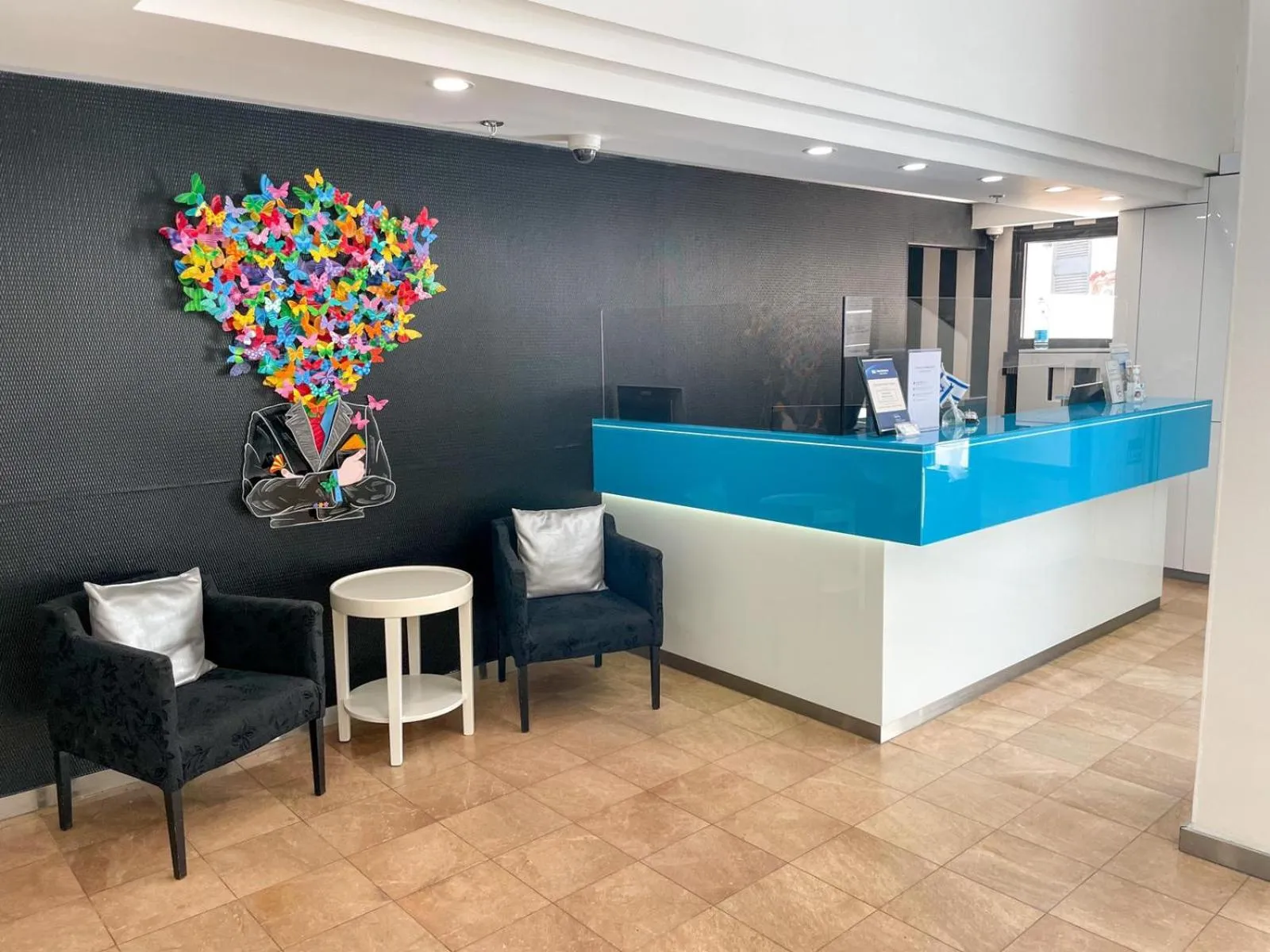 Lobby or reception in Best Western Regency Suites