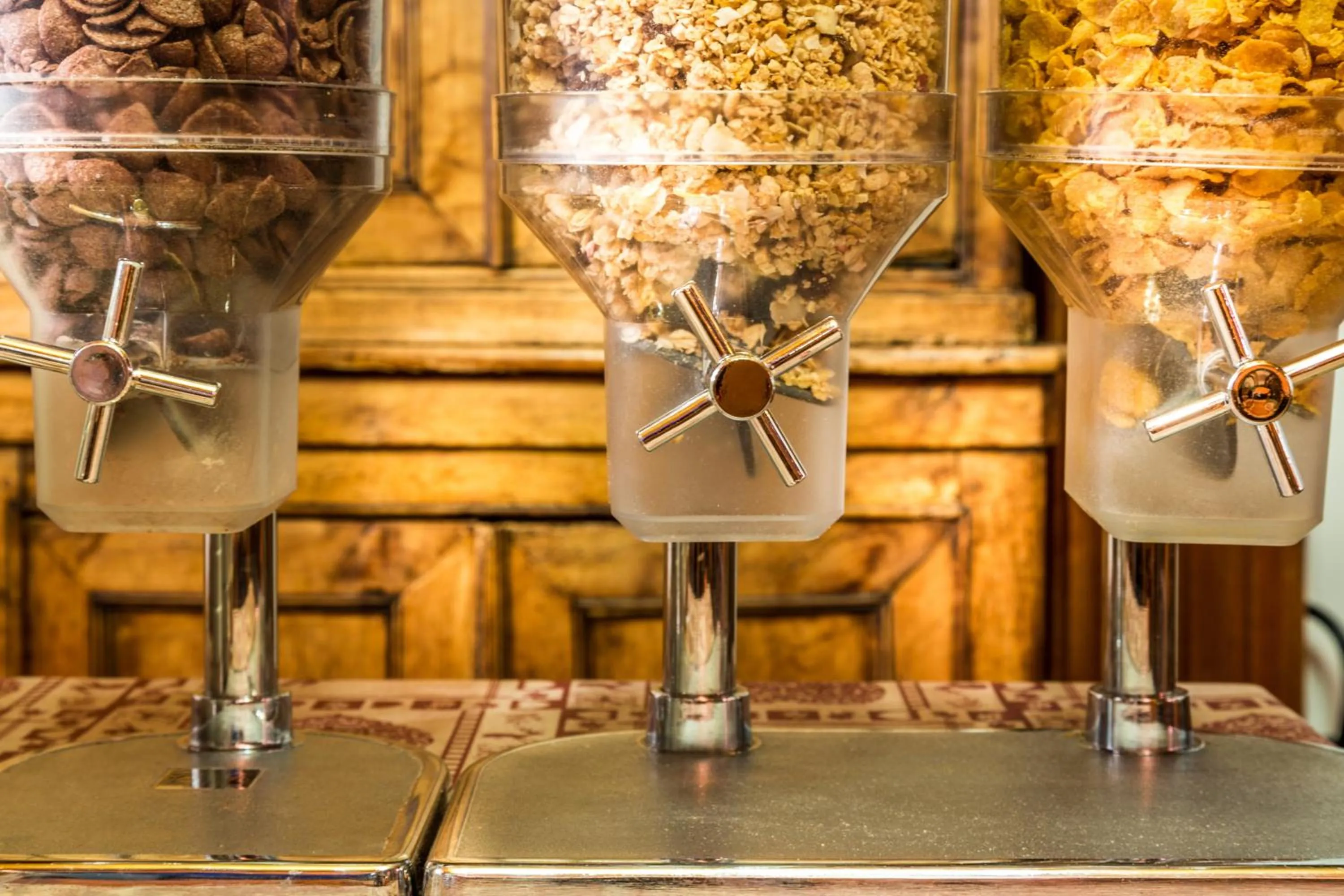 Restaurant/places to eat in Les Crêtes Blanches