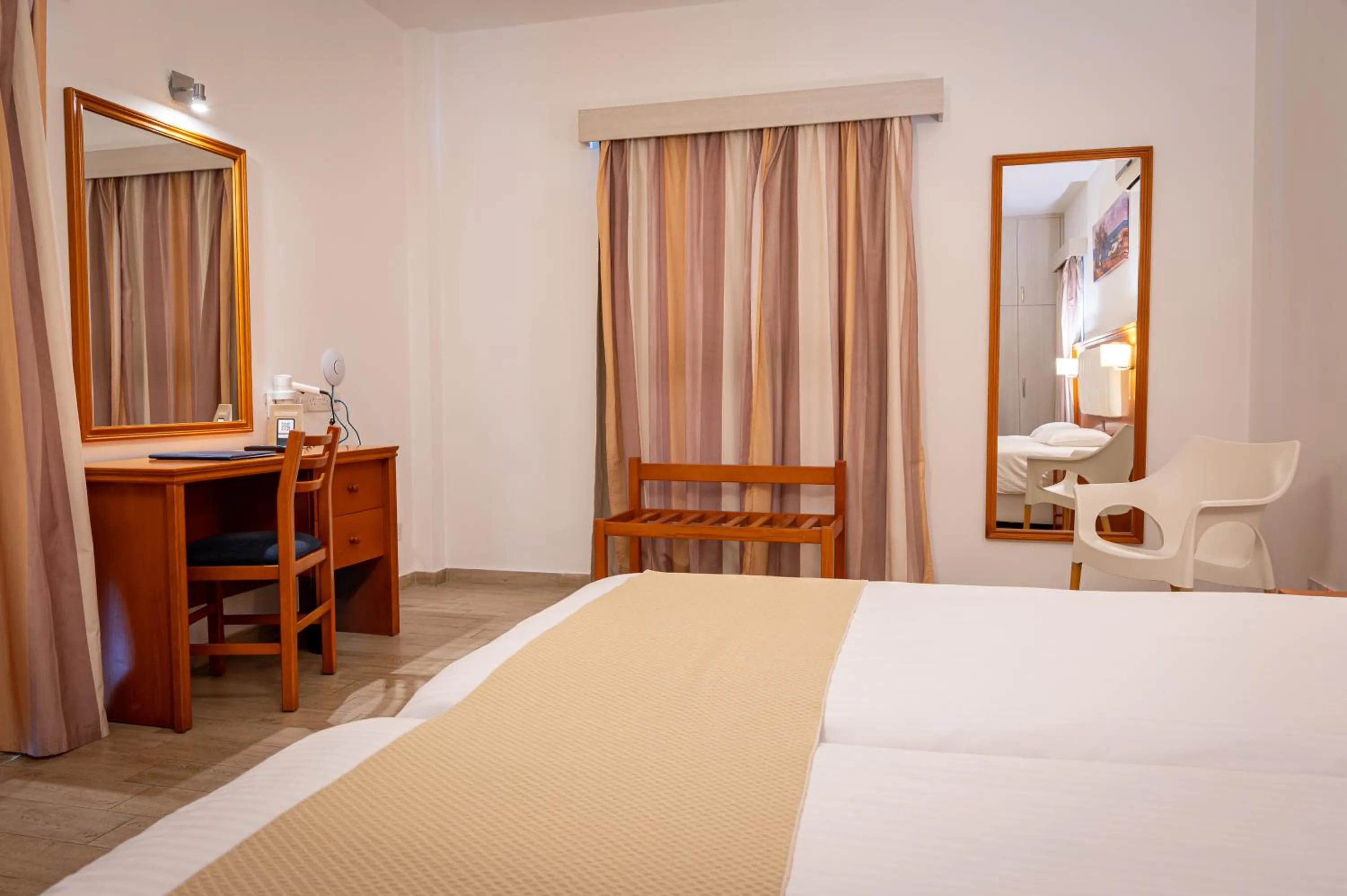 Bed in Kefalos Beach Tourist Village