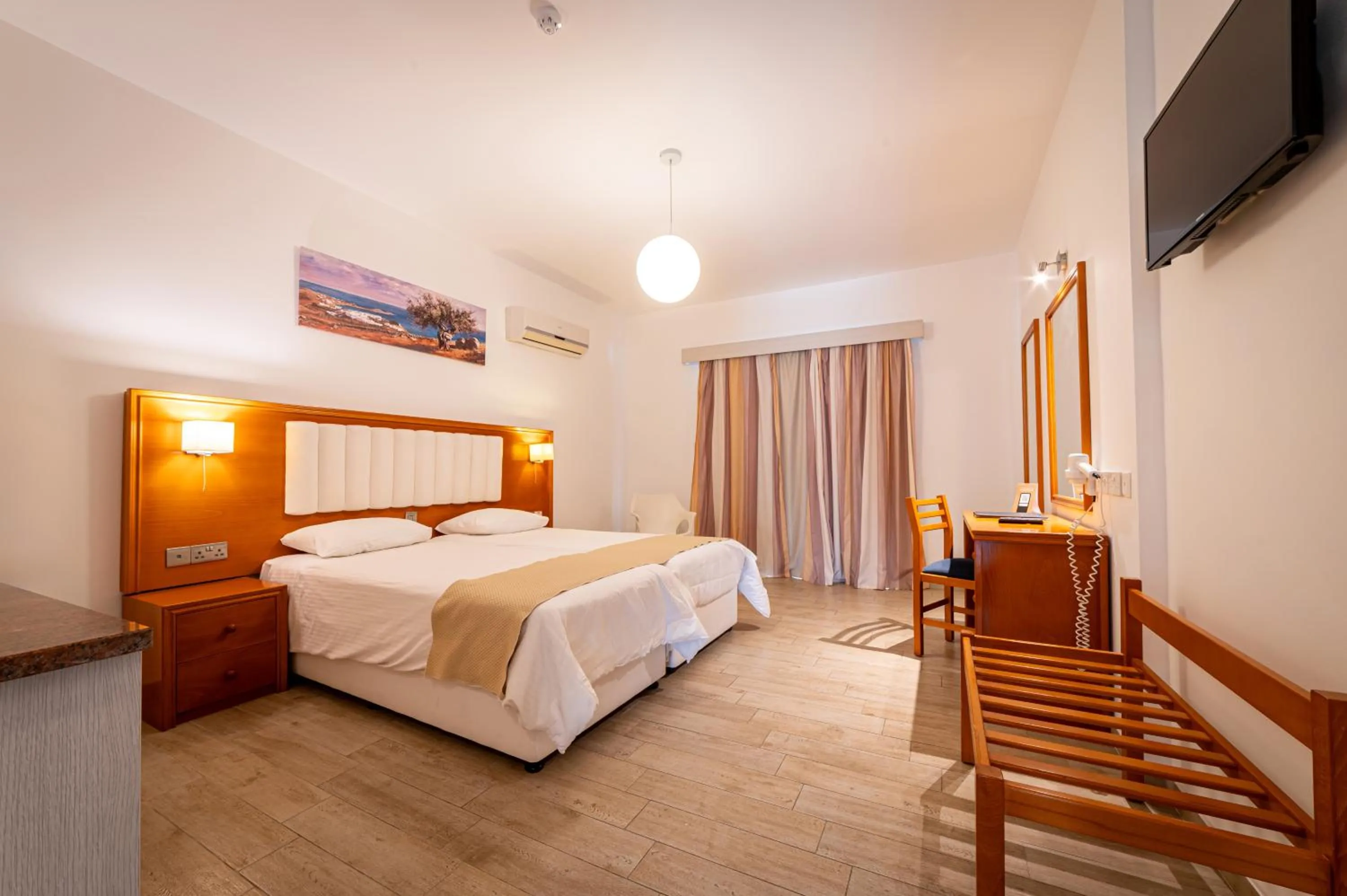 Bed in Kefalos Beach Tourist Village