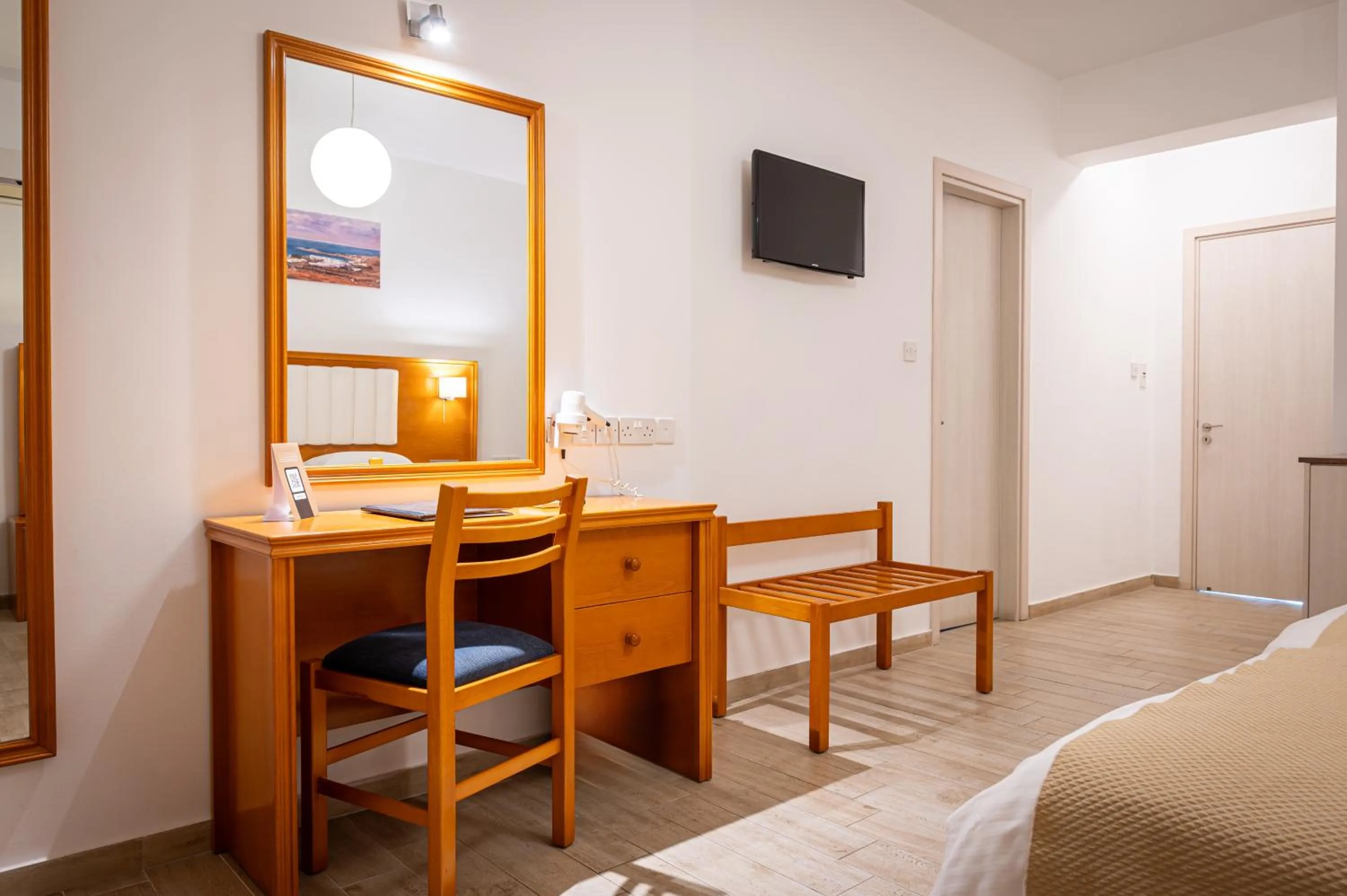 Bed in Kefalos Beach Tourist Village