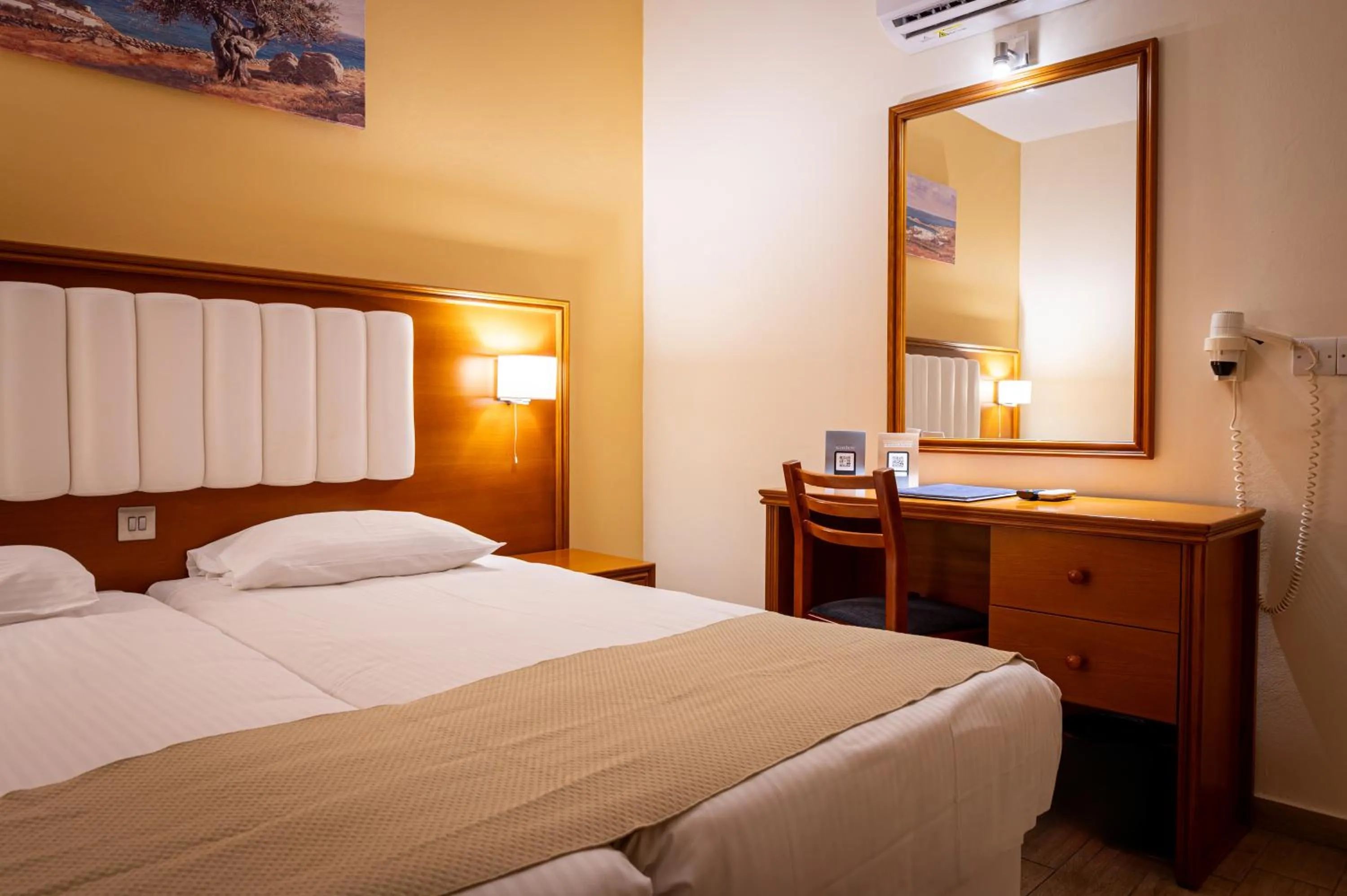 Bed in Kefalos Beach Tourist Village