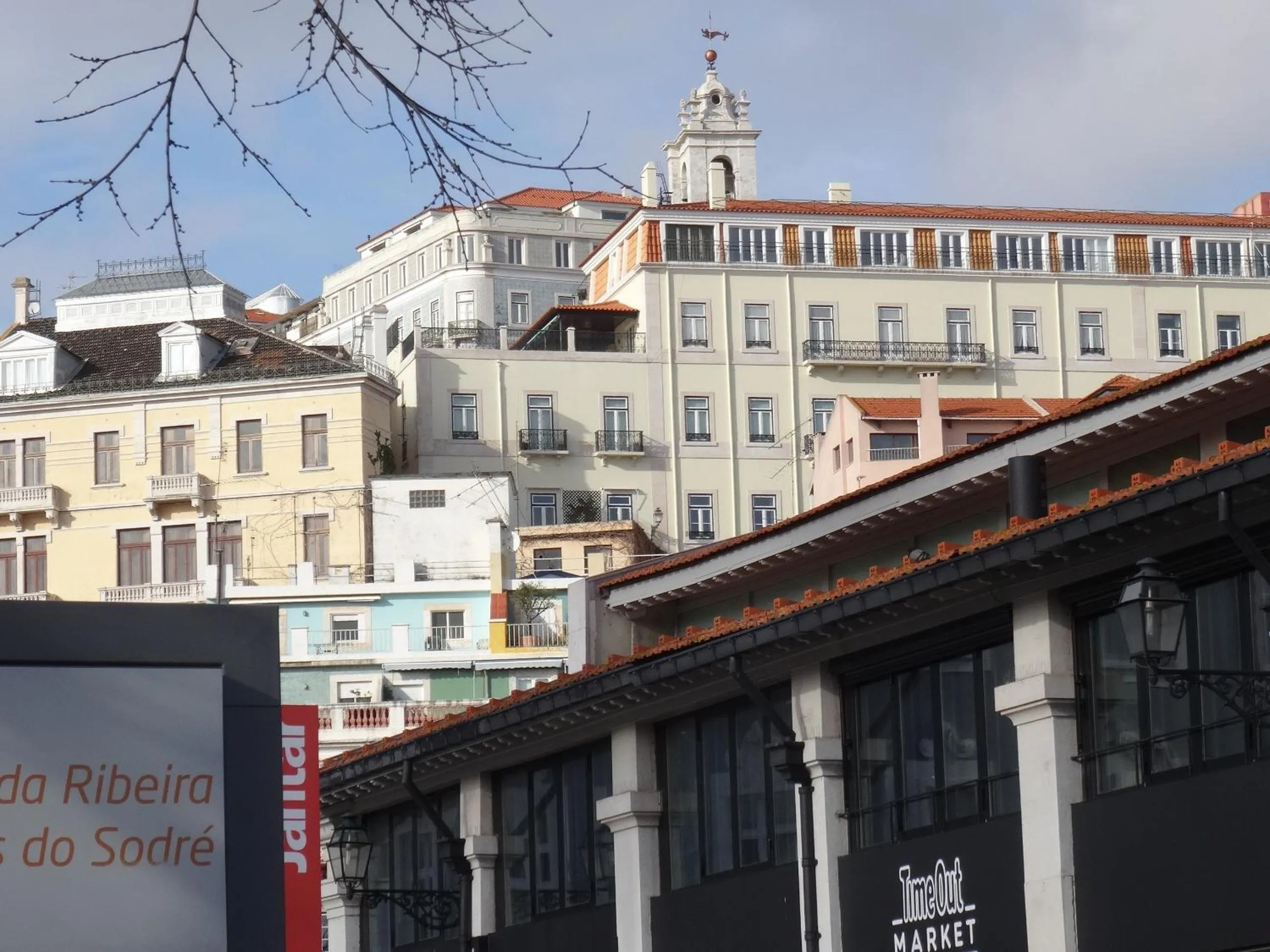 Restaurant/places to eat in Lisbon Inn Bica Suites