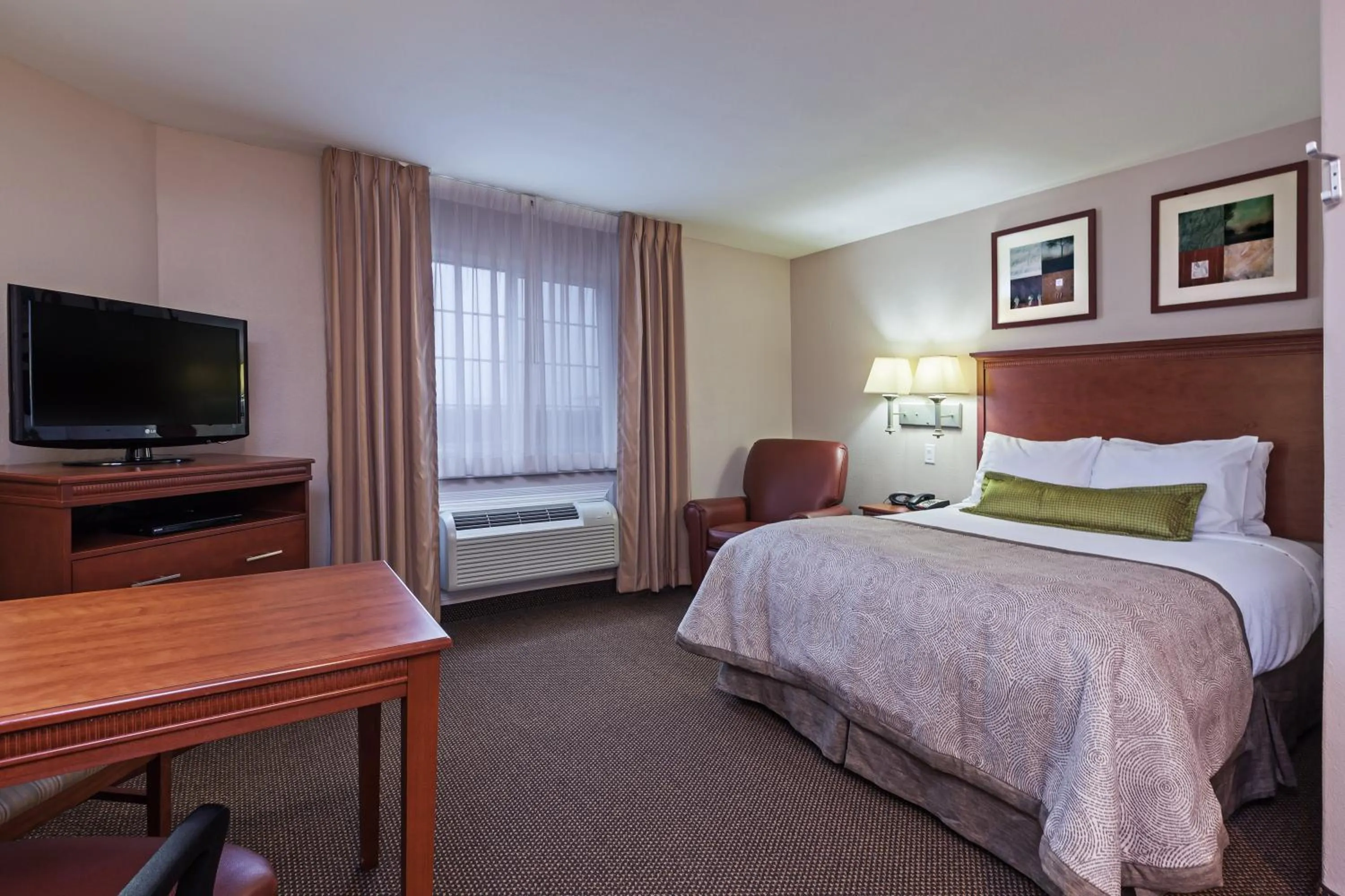 Studio Queen Suite - Non-Smoking in Candlewood Suites - Texas City by IHG