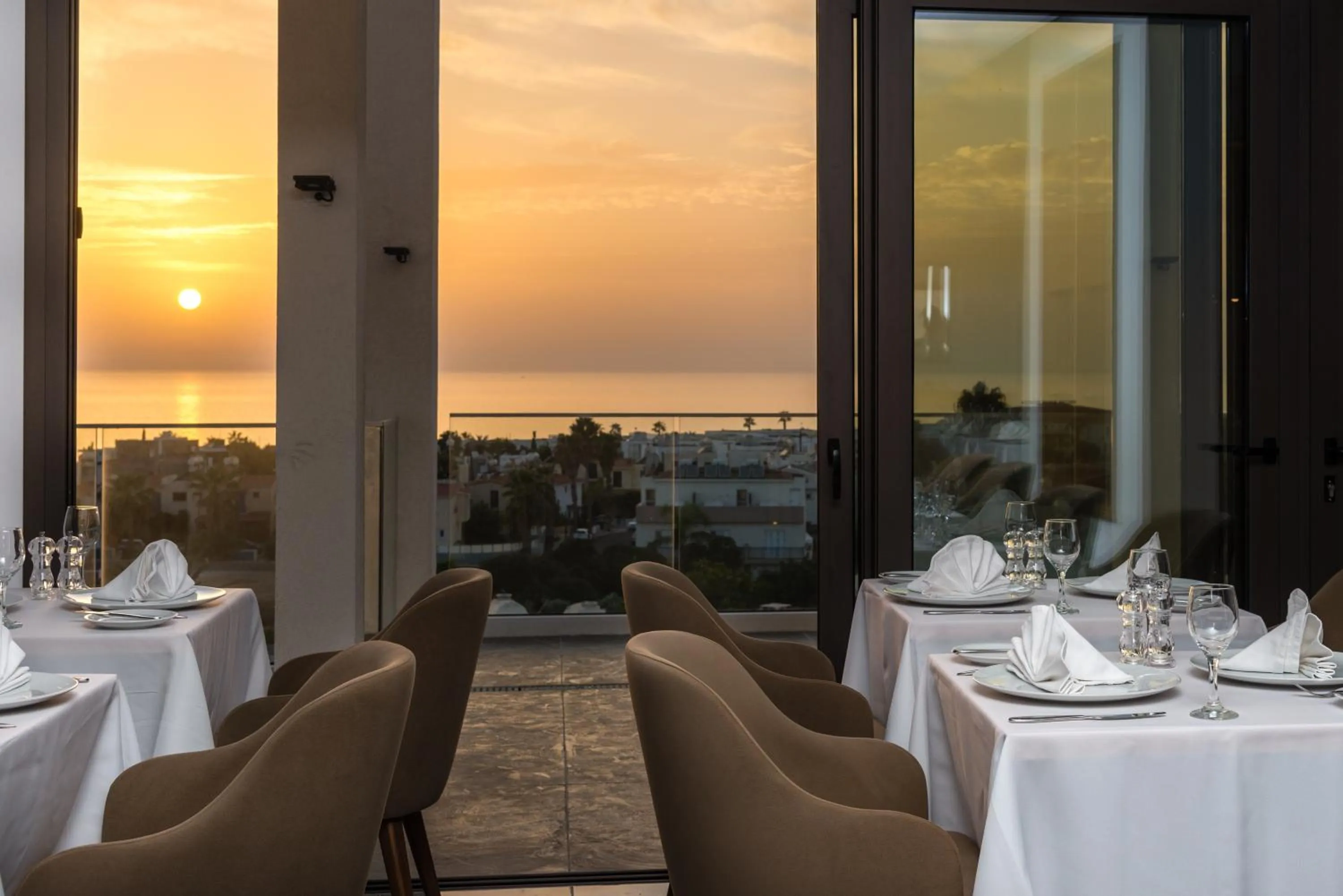 Restaurant/places to eat in Kefalos Damon Hotel Apartments