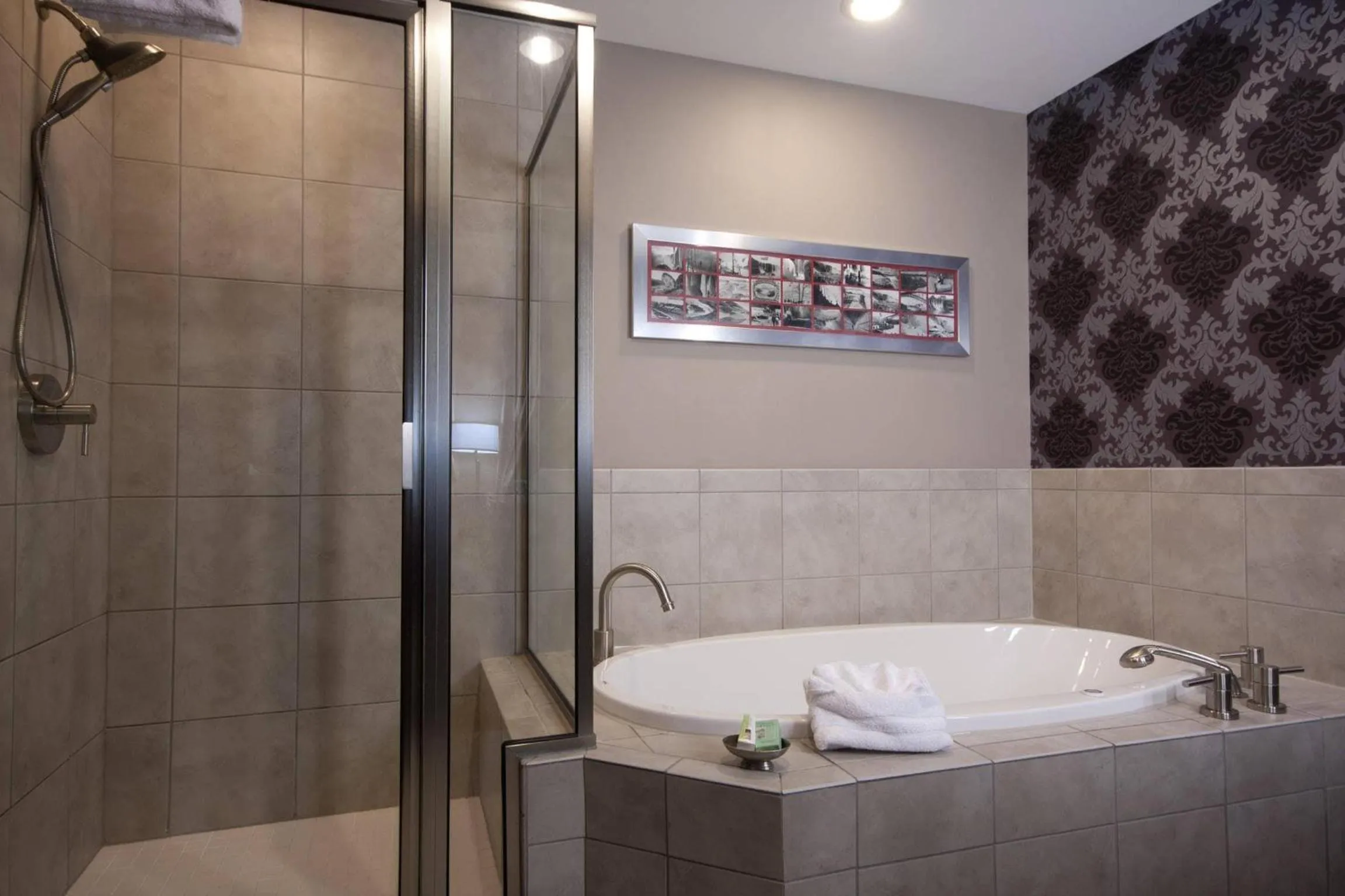 Bedroom in The Giacomo, an Ascend Collection Hotel