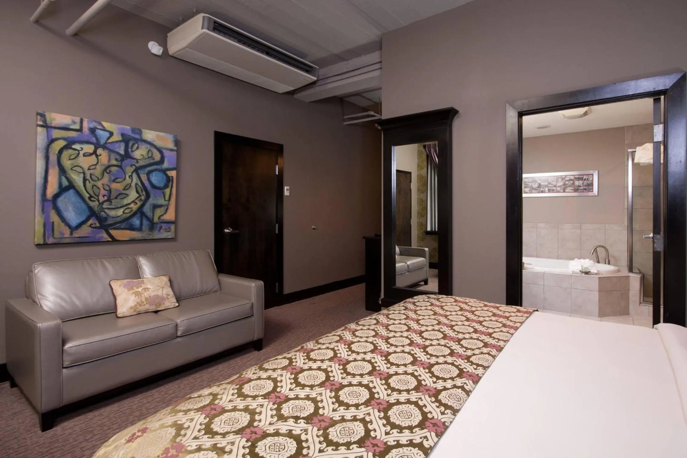 Bedroom, Bed in The Giacomo, an Ascend Collection Hotel