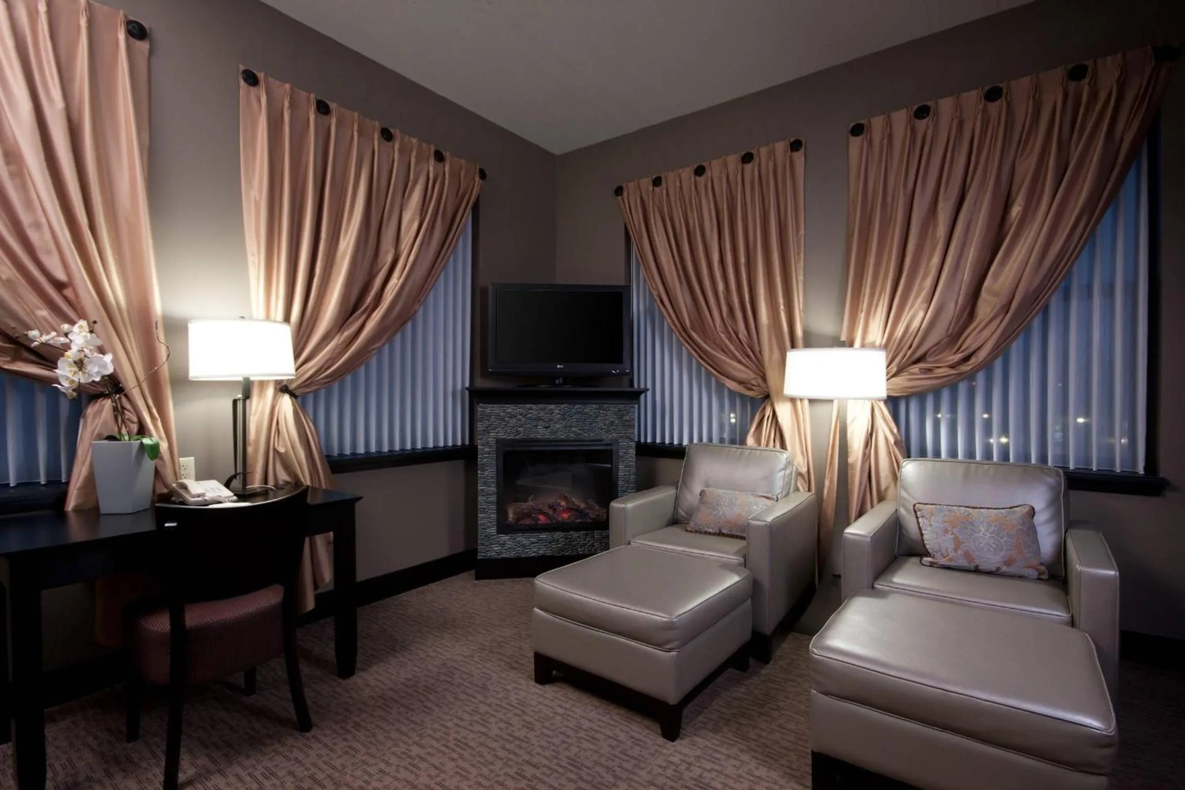 Bedroom, Bed in The Giacomo, an Ascend Collection Hotel