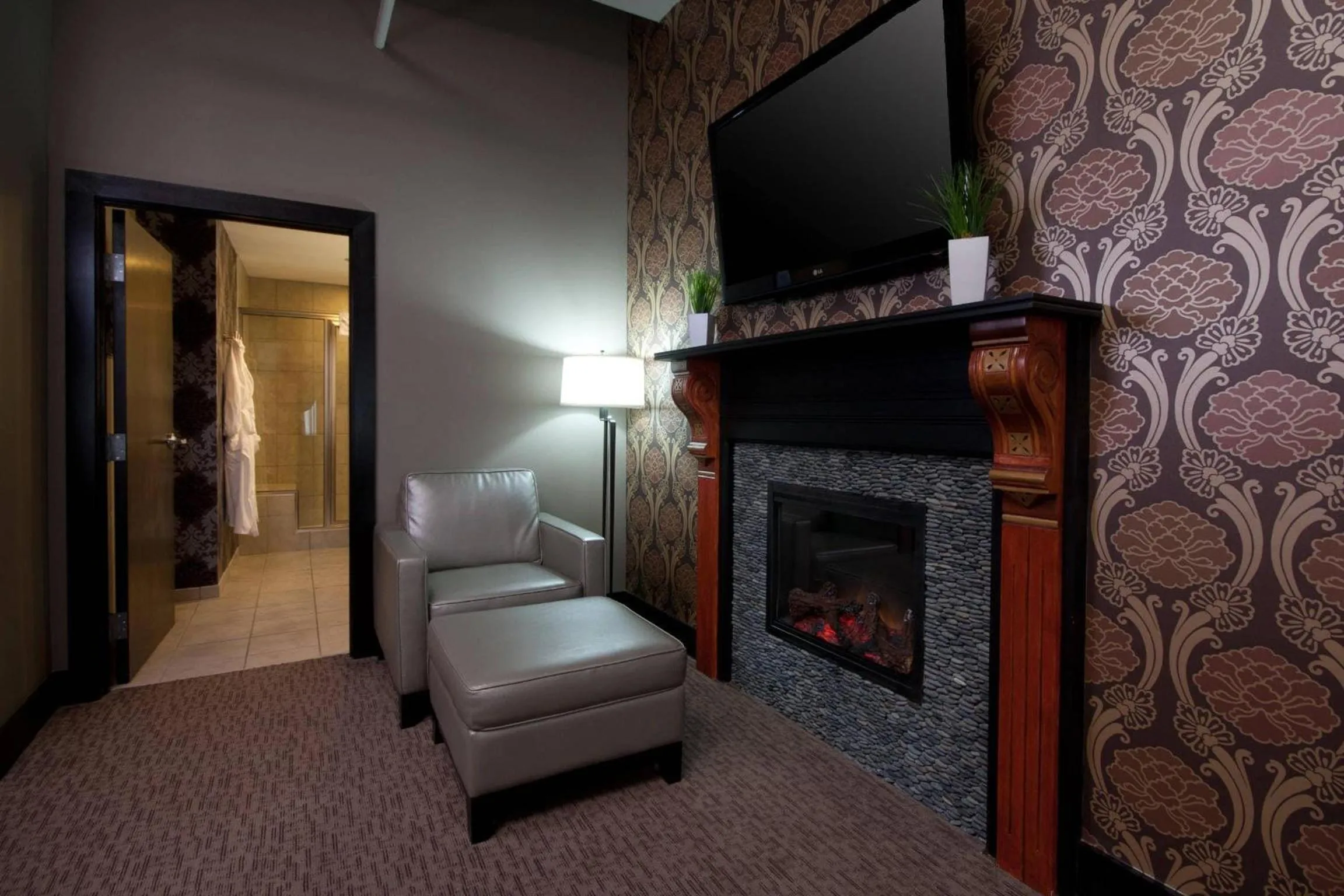 Bedroom in The Giacomo, an Ascend Collection Hotel