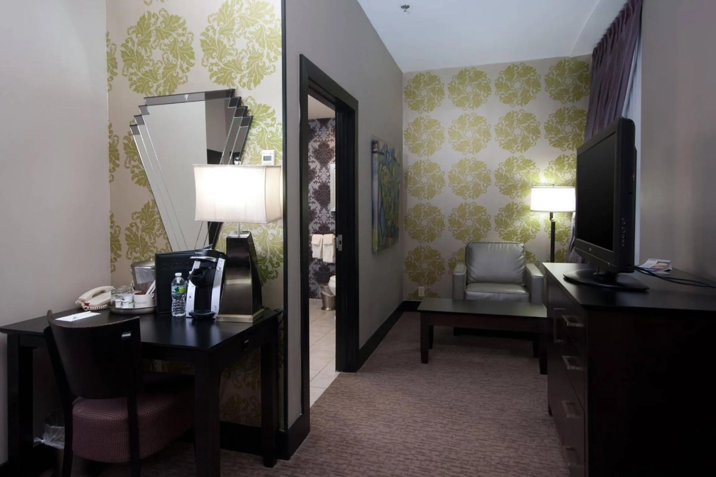 Bedroom, Bed in The Giacomo, an Ascend Collection Hotel