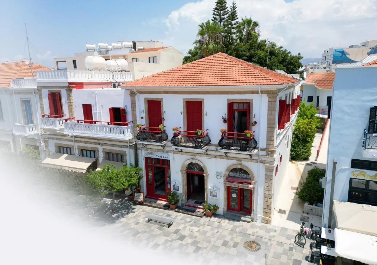 Kiniras Traditional Hotel & Restaurant