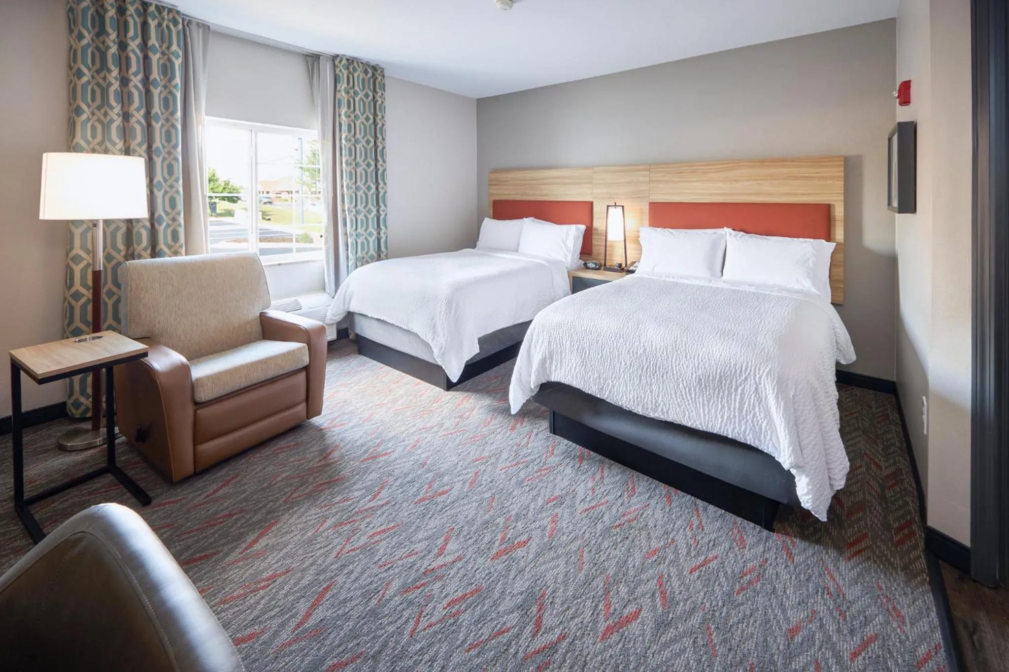 Photo of the whole room, Bed in Candlewood Suites Hot Springs by IHG