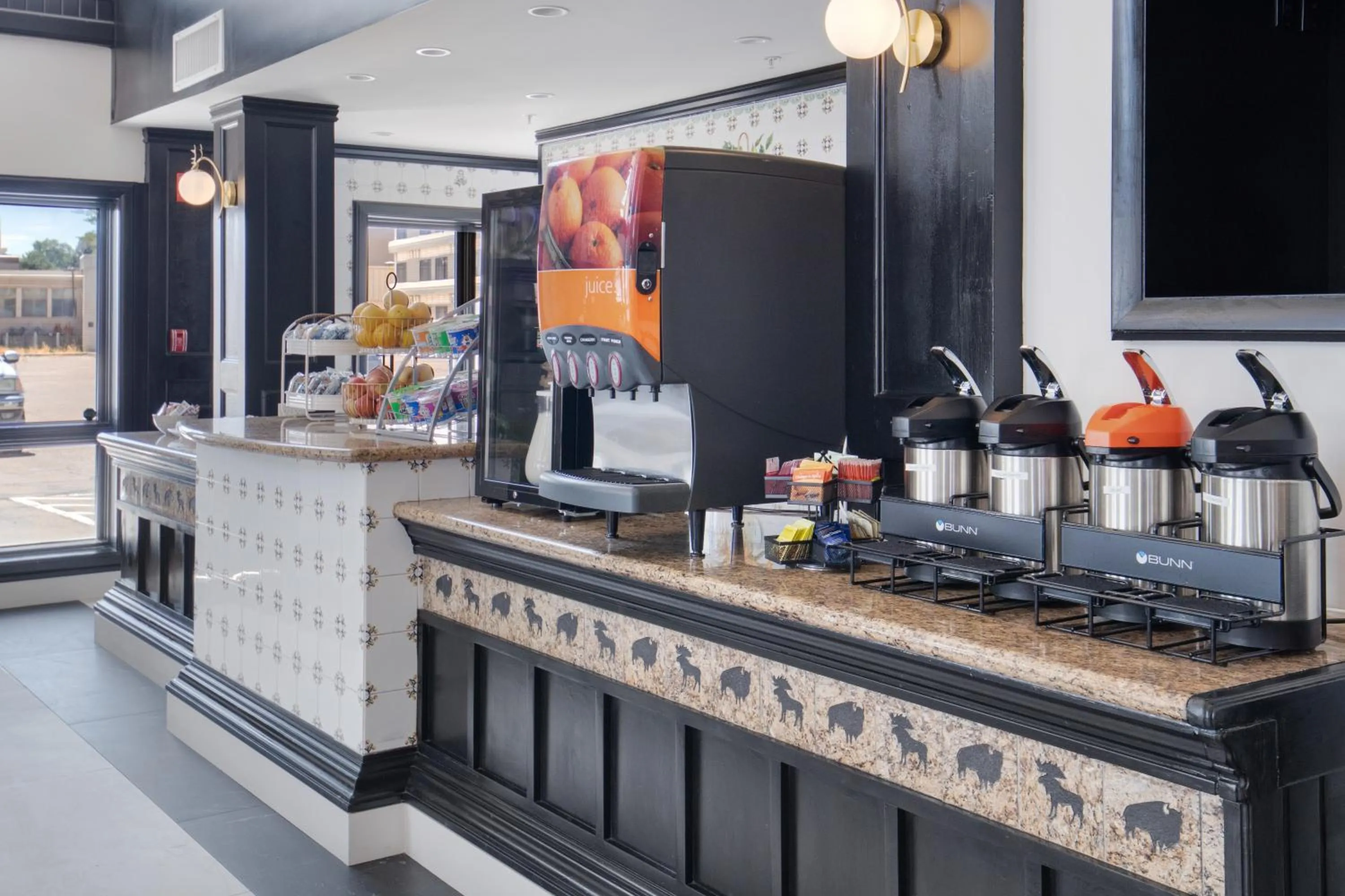 Continental breakfast in Elkotel