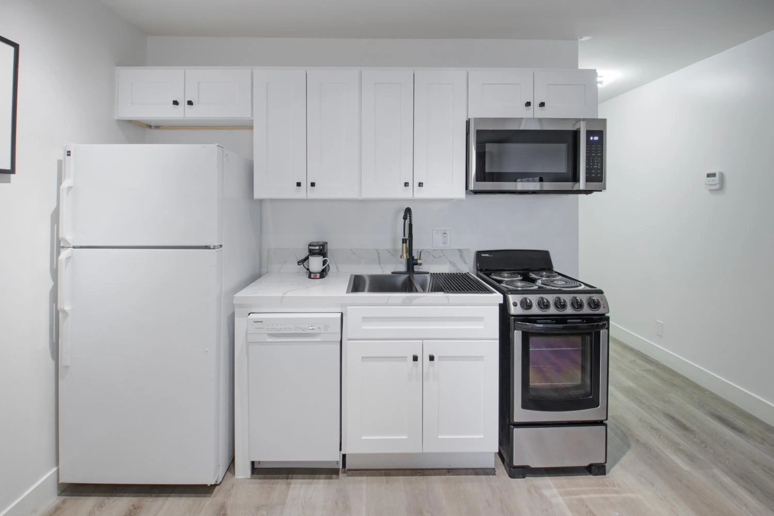 Kitchen or kitchenette in Elkotel