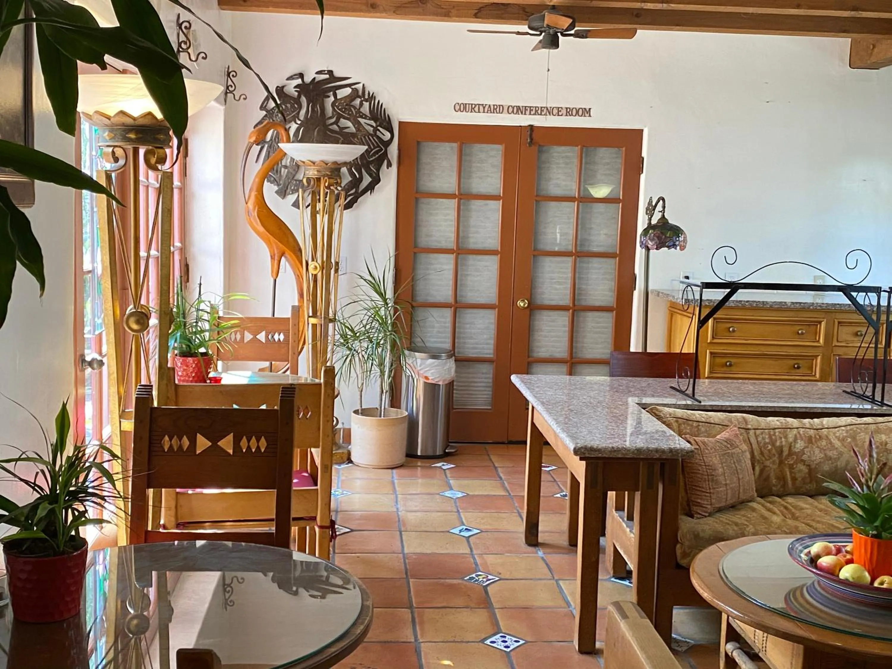 Food and drinks in Villa Rosa Inn