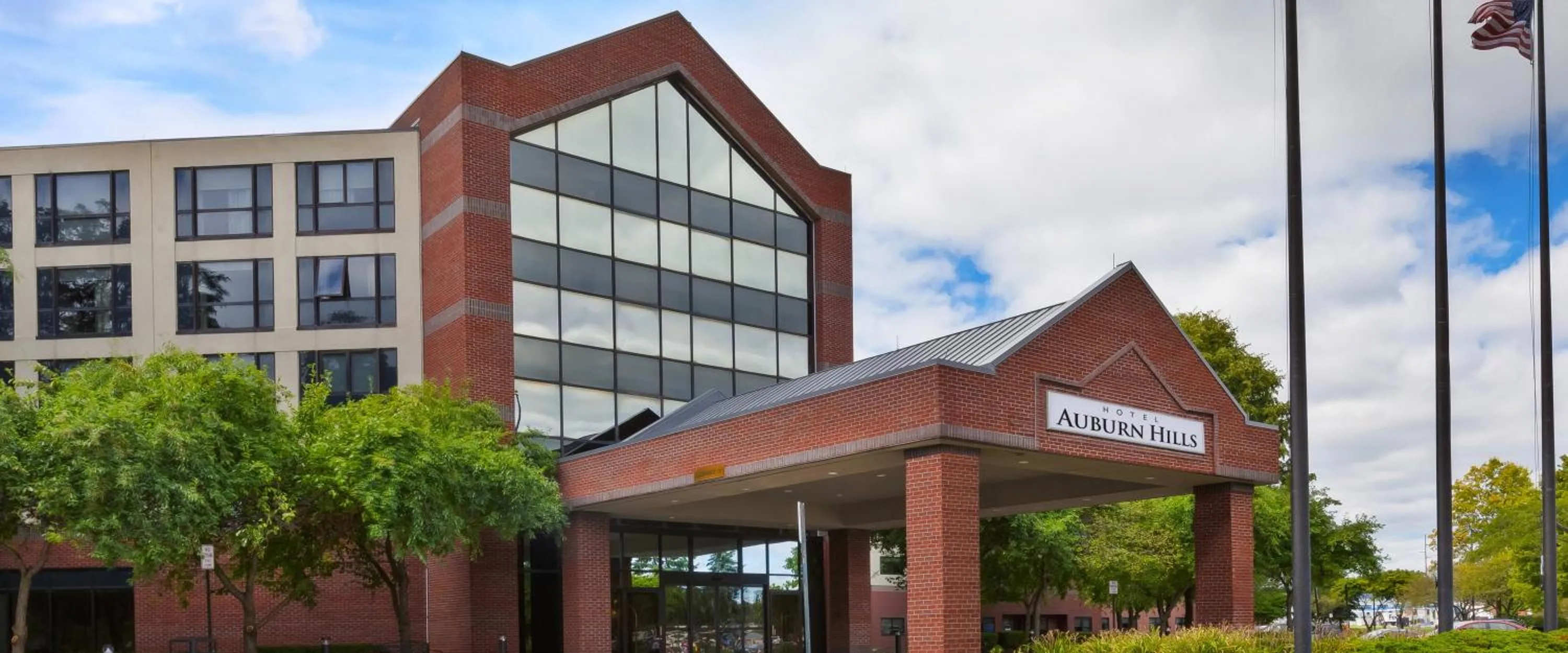 Facade/entrance in Hotel Auburn Hills