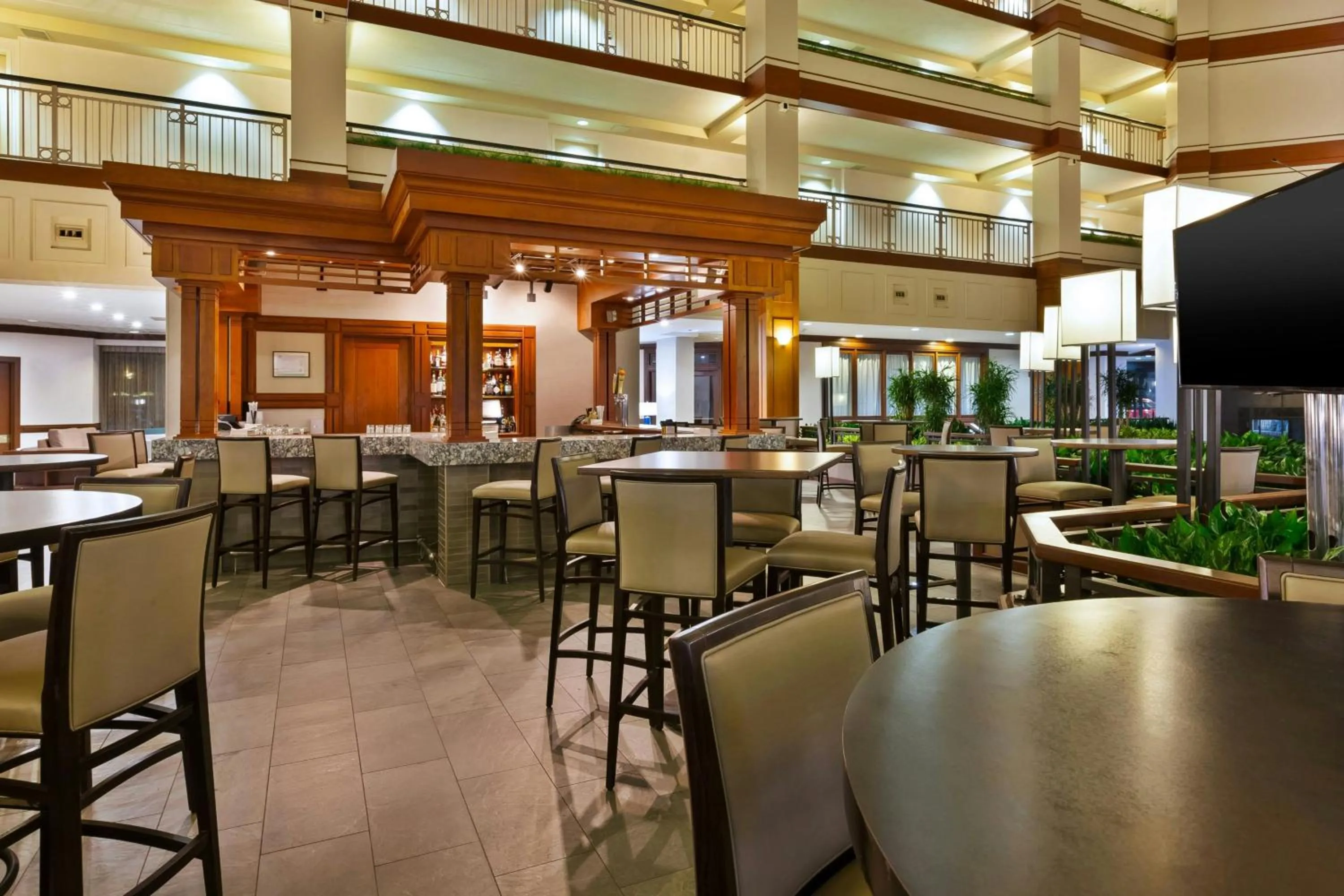 Lounge or bar in Hotel Auburn Hills