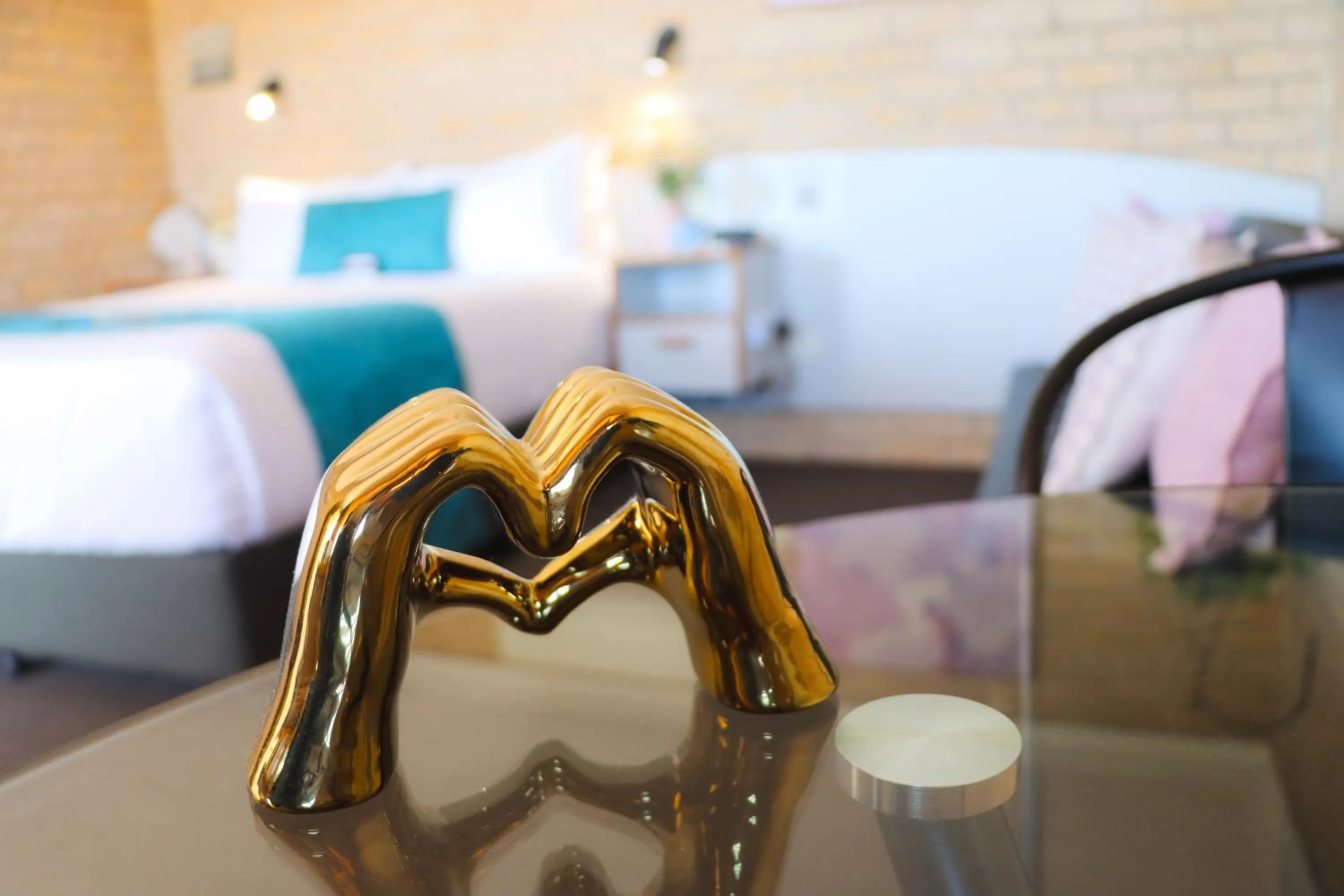 Bed in Kennedy Drive Boutique Motel - Close To City Centre & Airport