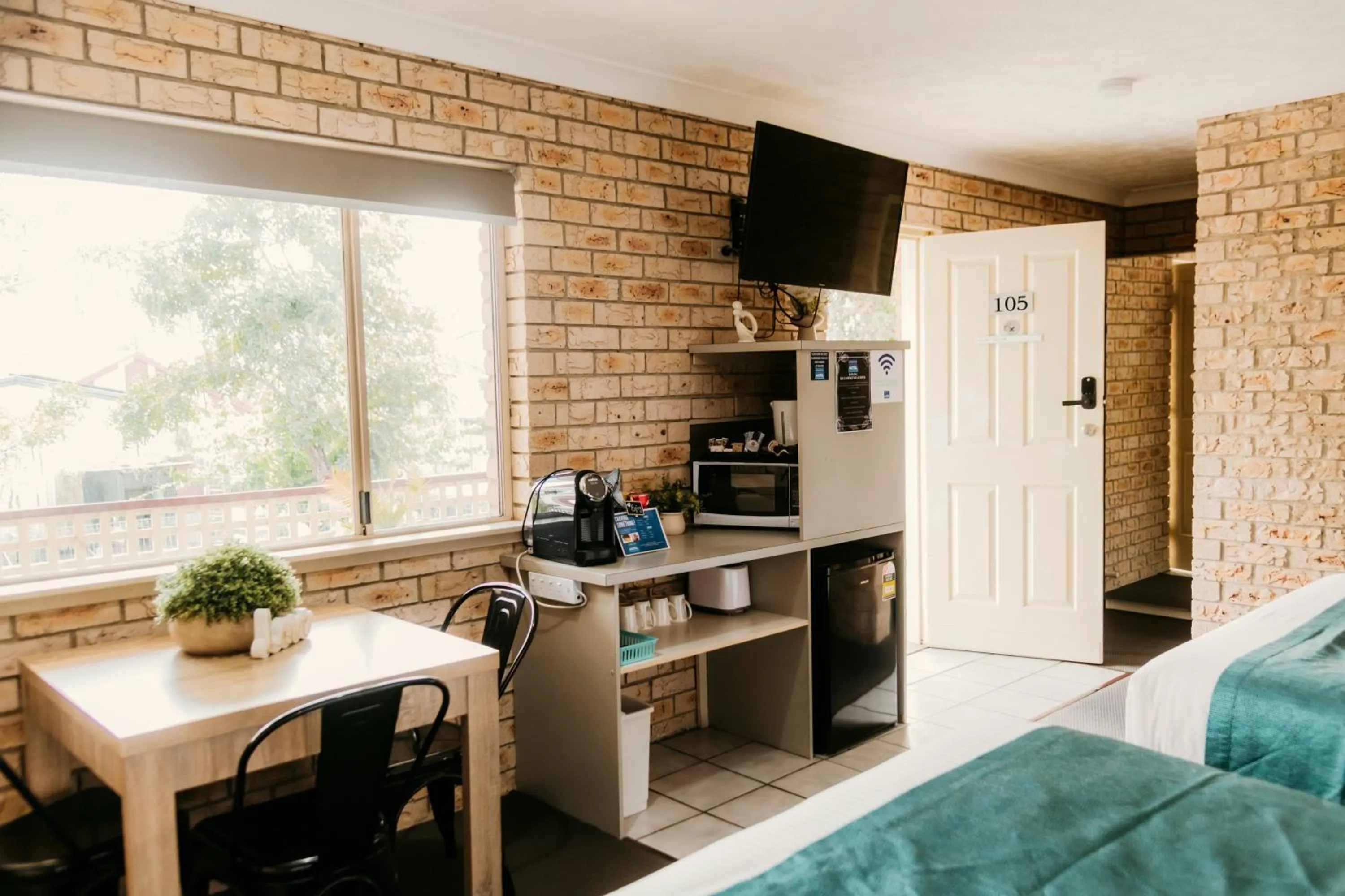 Kennedy Drive Boutique Motel - Close To City Centre & Airport