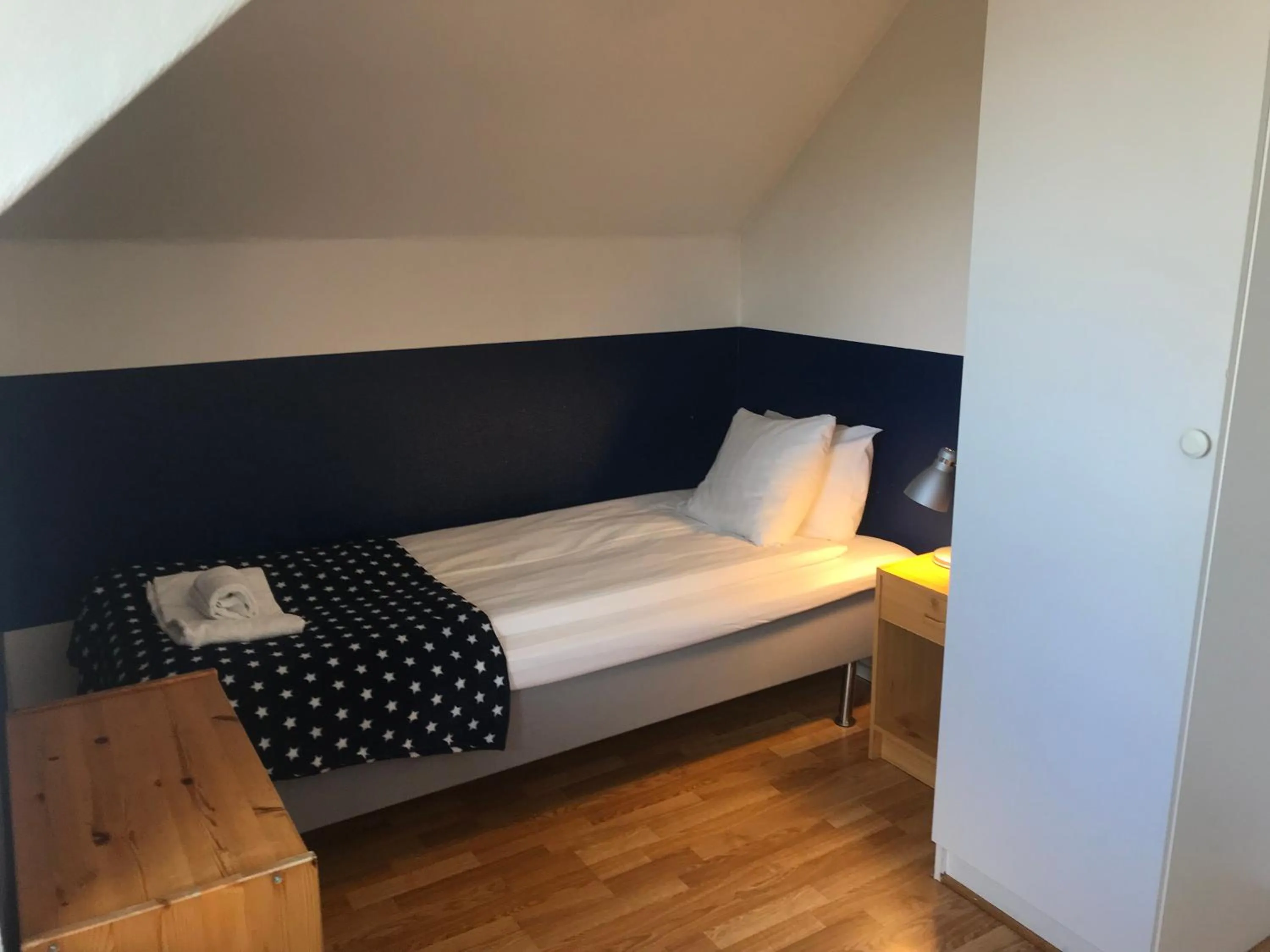 Bedroom, Bed in Port Hotel