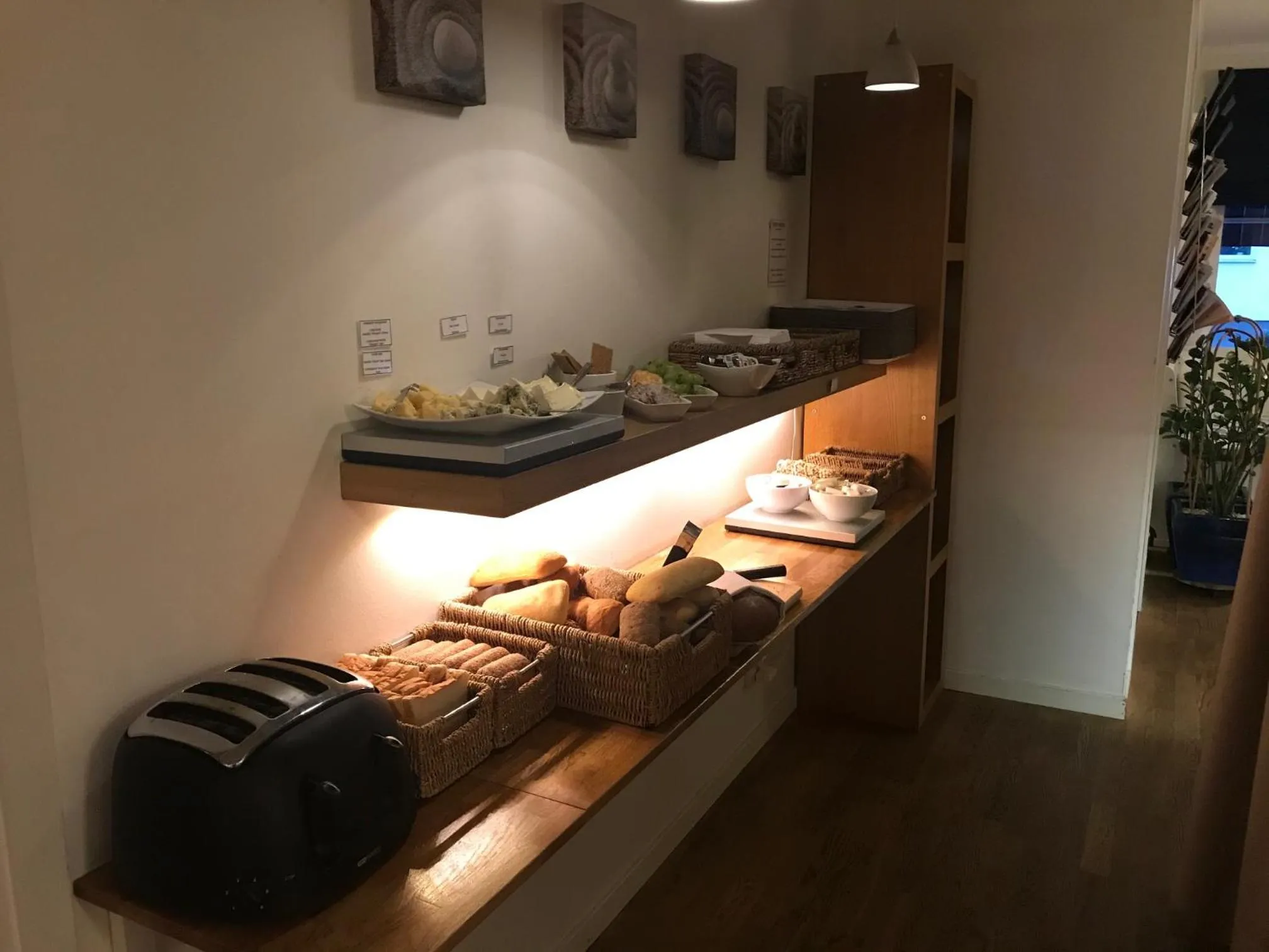 Buffet breakfast in Port Hotel