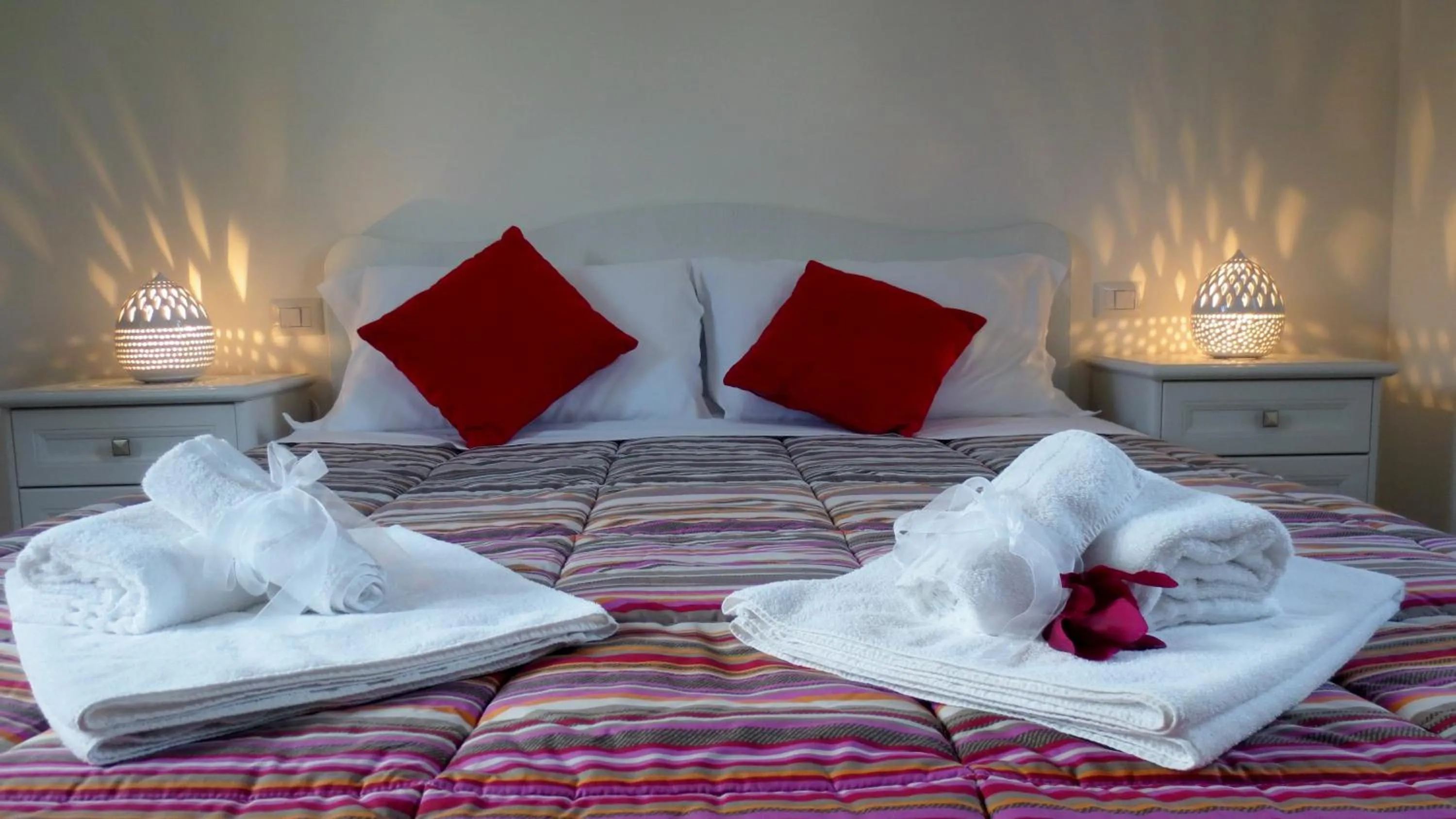 Bed in Domus Antiqua Residence