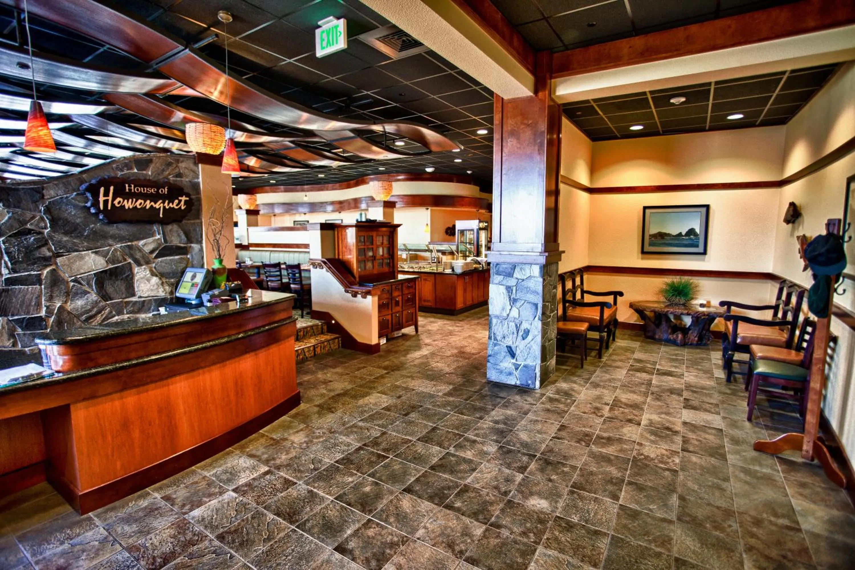 Restaurant/places to eat in Lucky 7 Casino & Hotel (Howonquet Lodge)