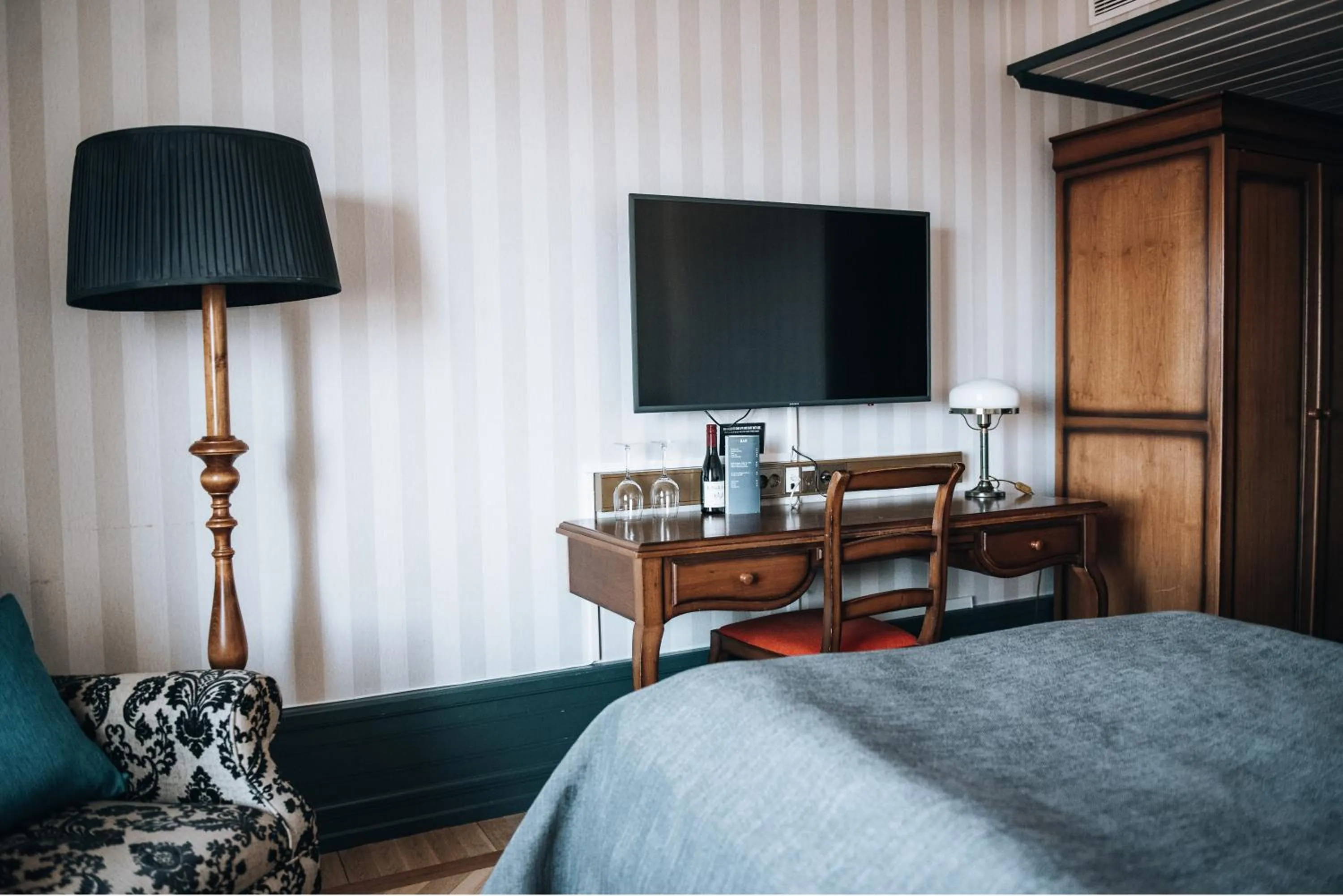 TV and multimedia, Bed in Clarion Hotel Wisby