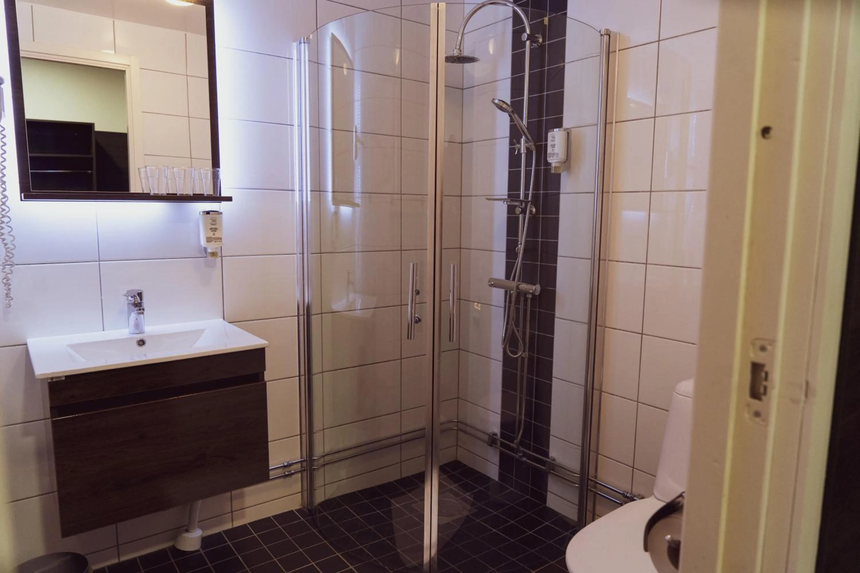 Bathroom in Liljeholmens Stadshotell