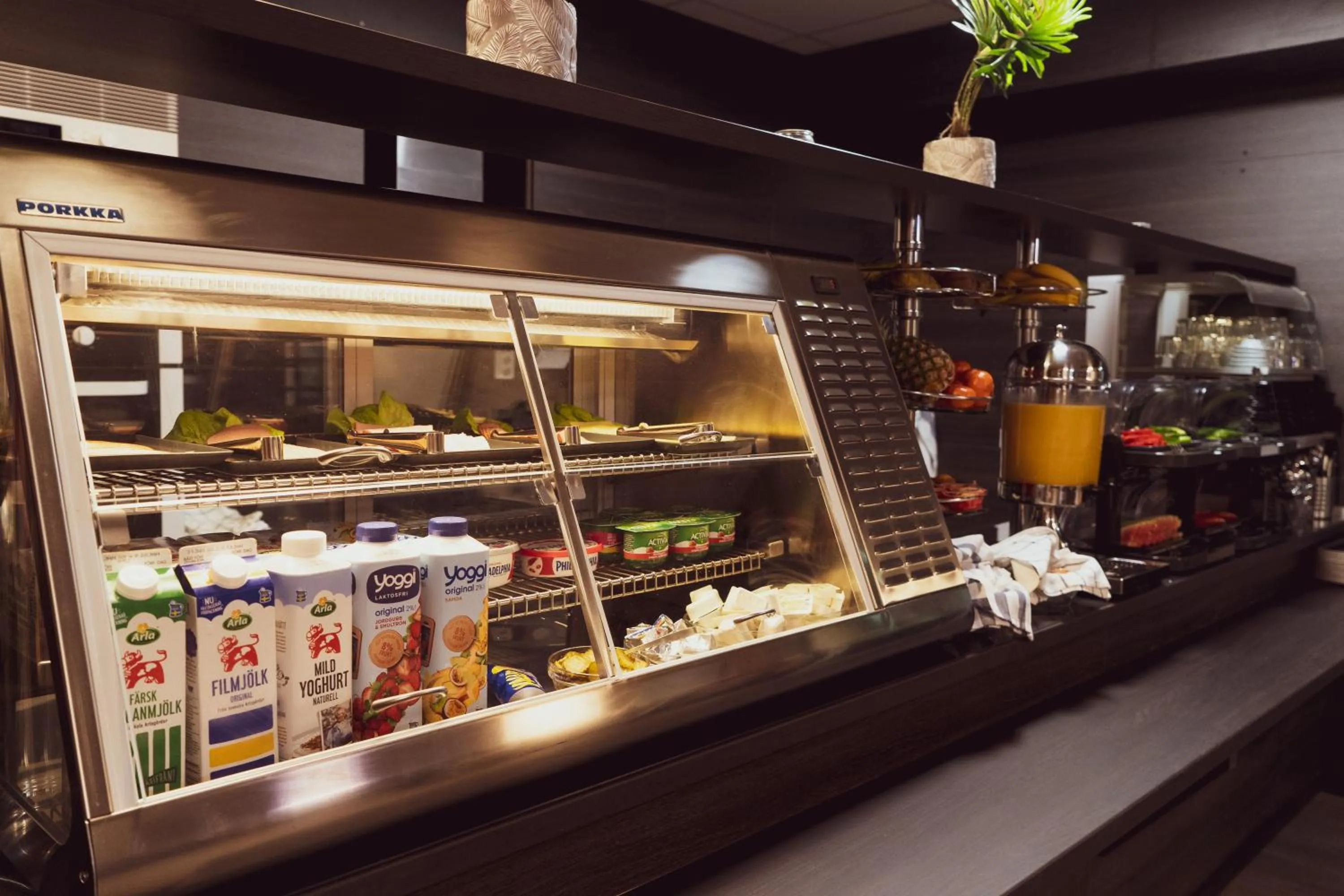 Breakfast in Liljeholmens Stadshotell